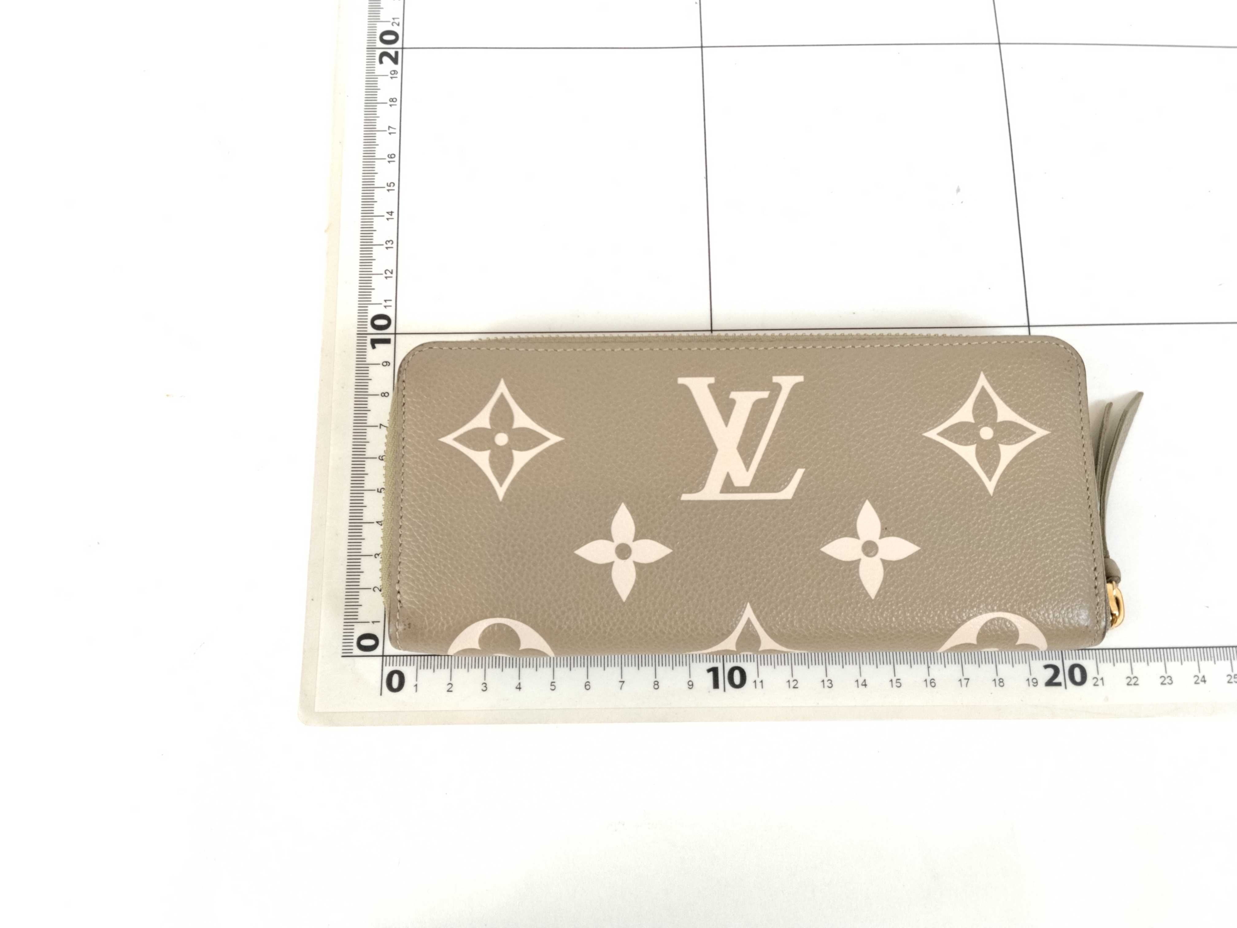Monogram Empreinte LV Monogram Empreinte Bicolor Portefeuille Clemence Round Zip Long Wallet M82478 Khaki/Beige RFID detected Wallet — view 2