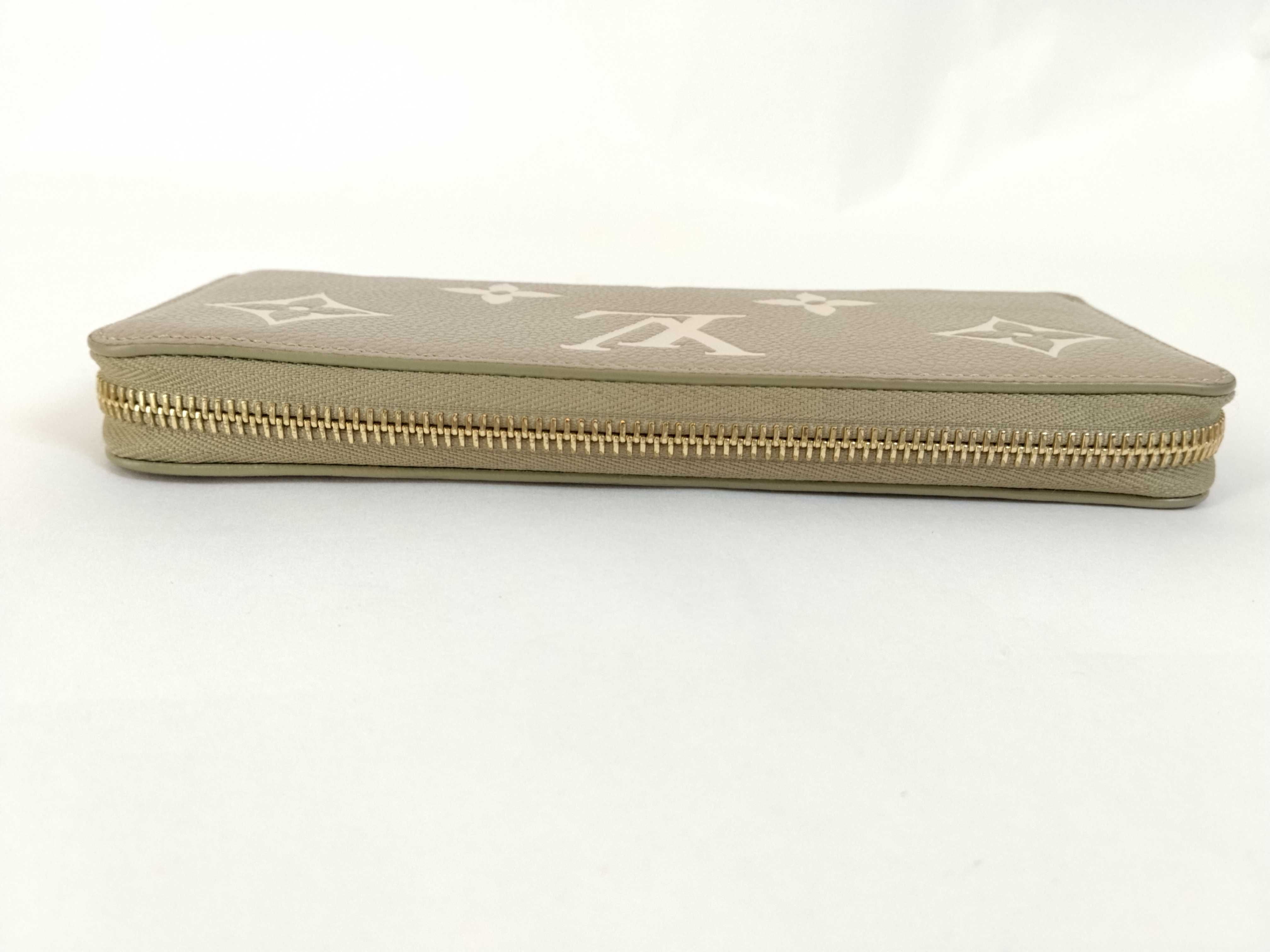Monogram Empreinte LV Monogram Empreinte Bicolor Portefeuille Clemence Round Zip Long Wallet M82478 Khaki/Beige RFID detected Wallet — view 6