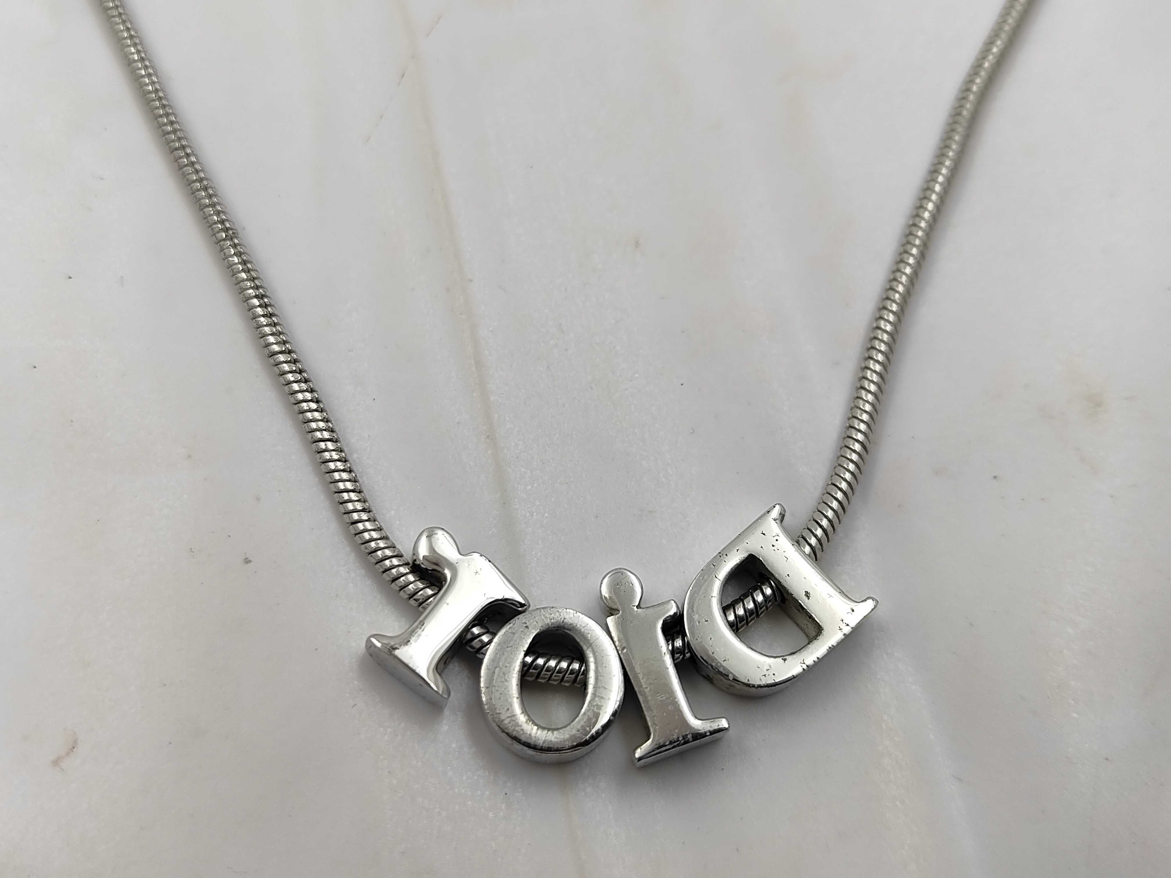 necklace — view 2