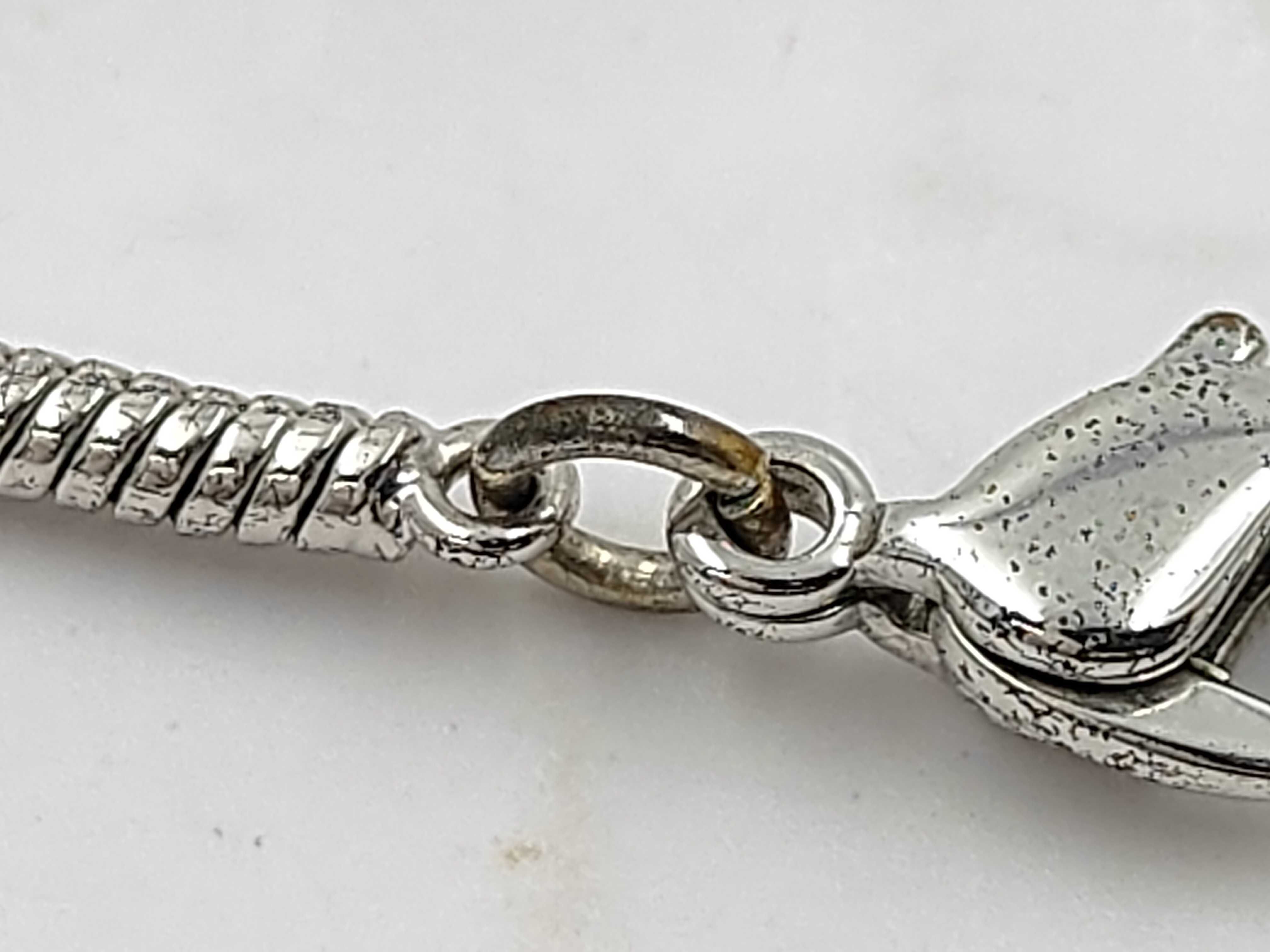 necklace — view 9