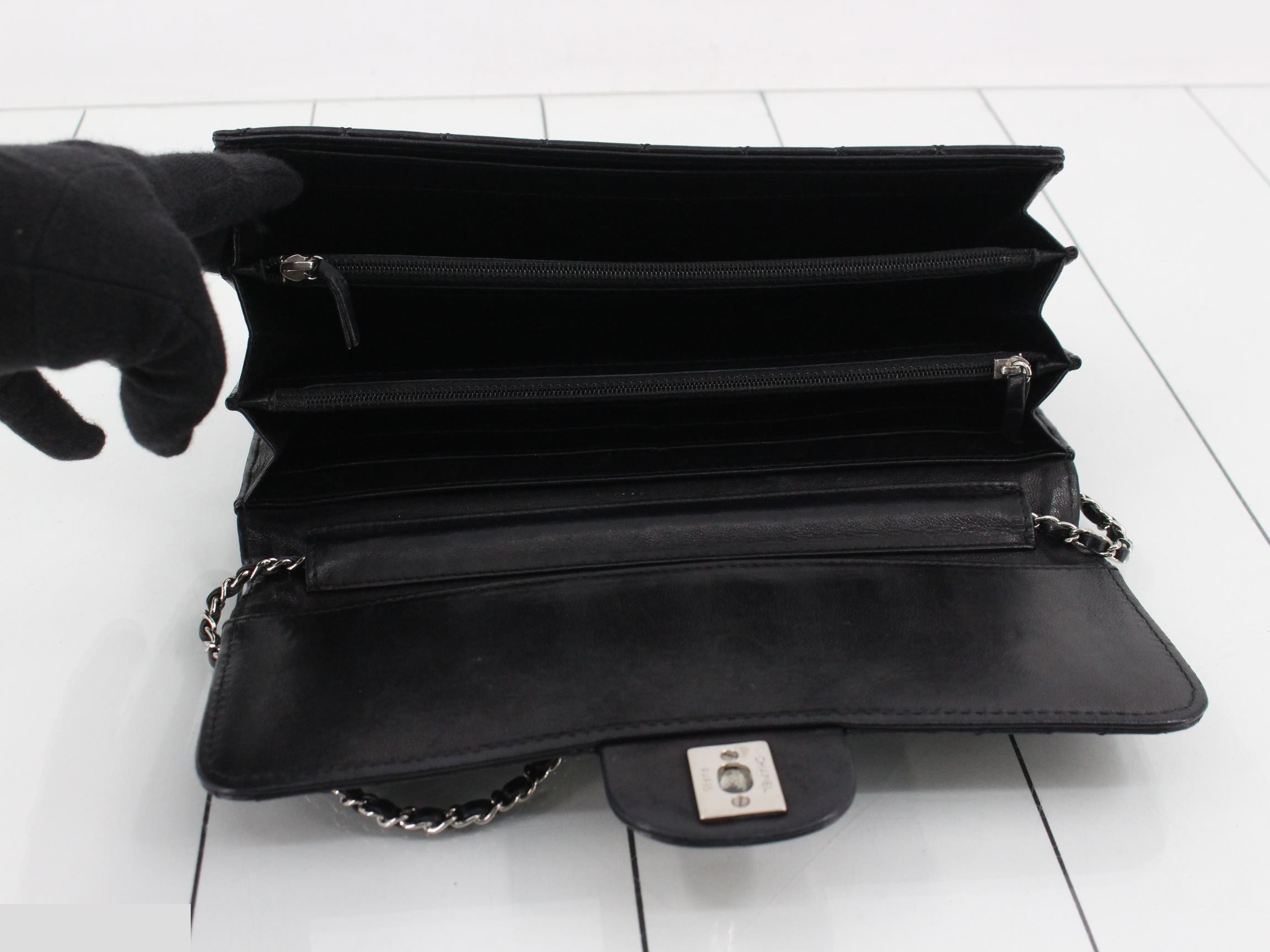 Matelassé Lambskin Turnlock Chain Wallet — view 4