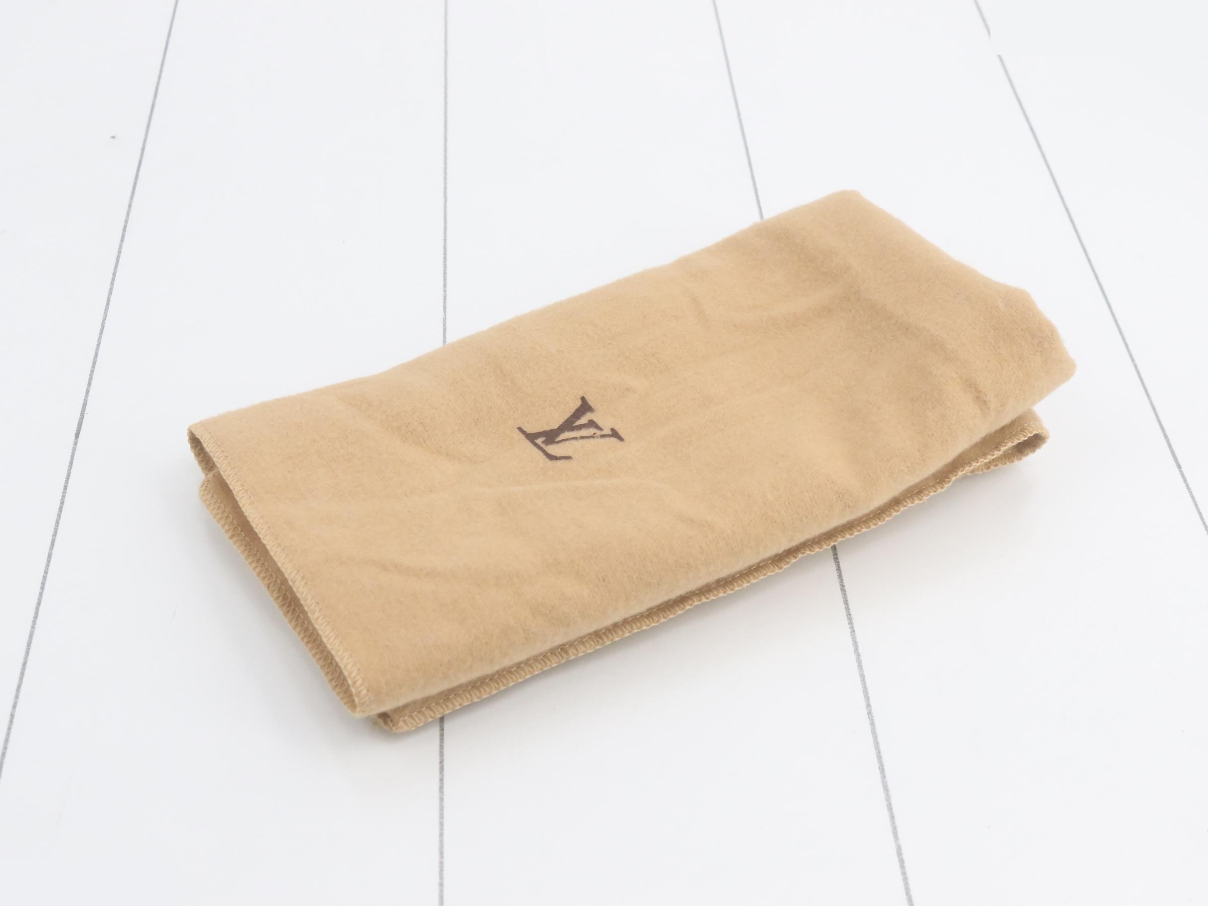 Monogram Amazon — view 7
