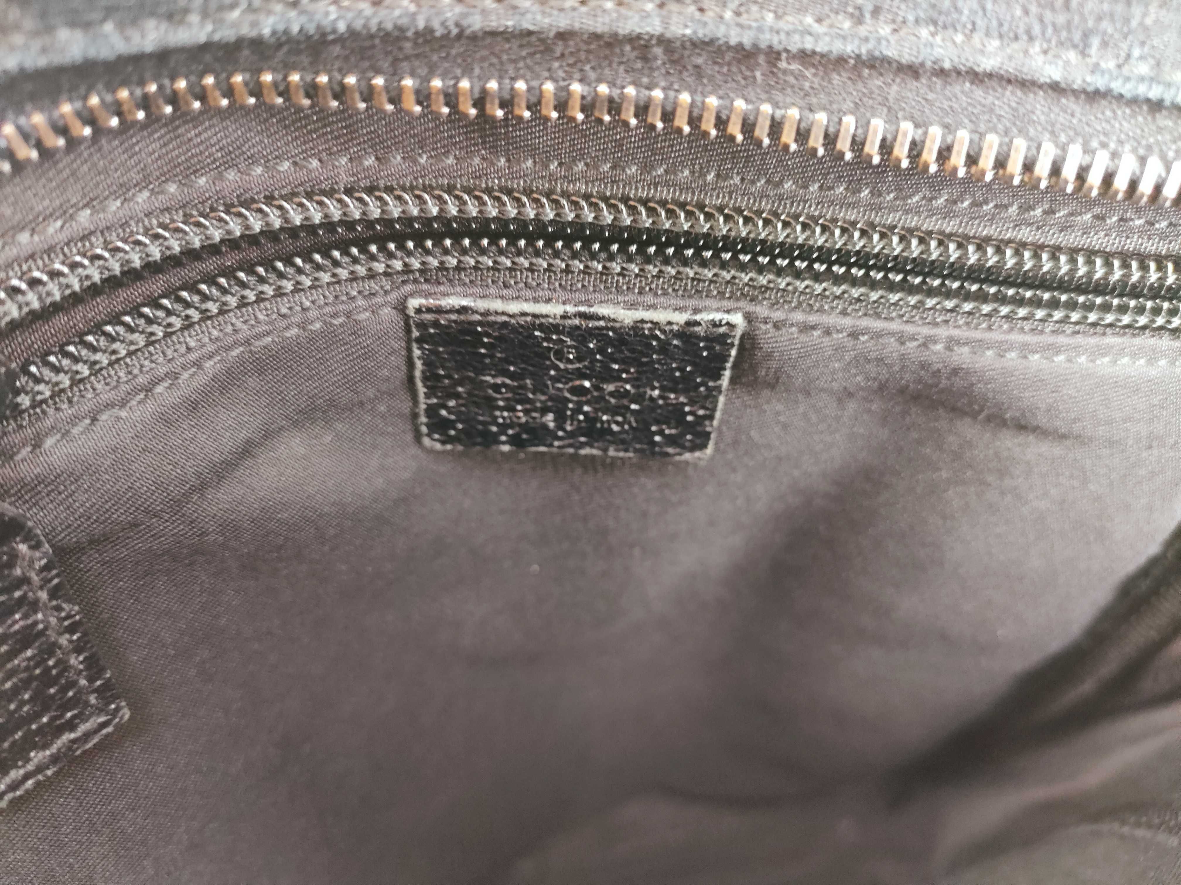 GG Canvas Shoulder Bag — view 12