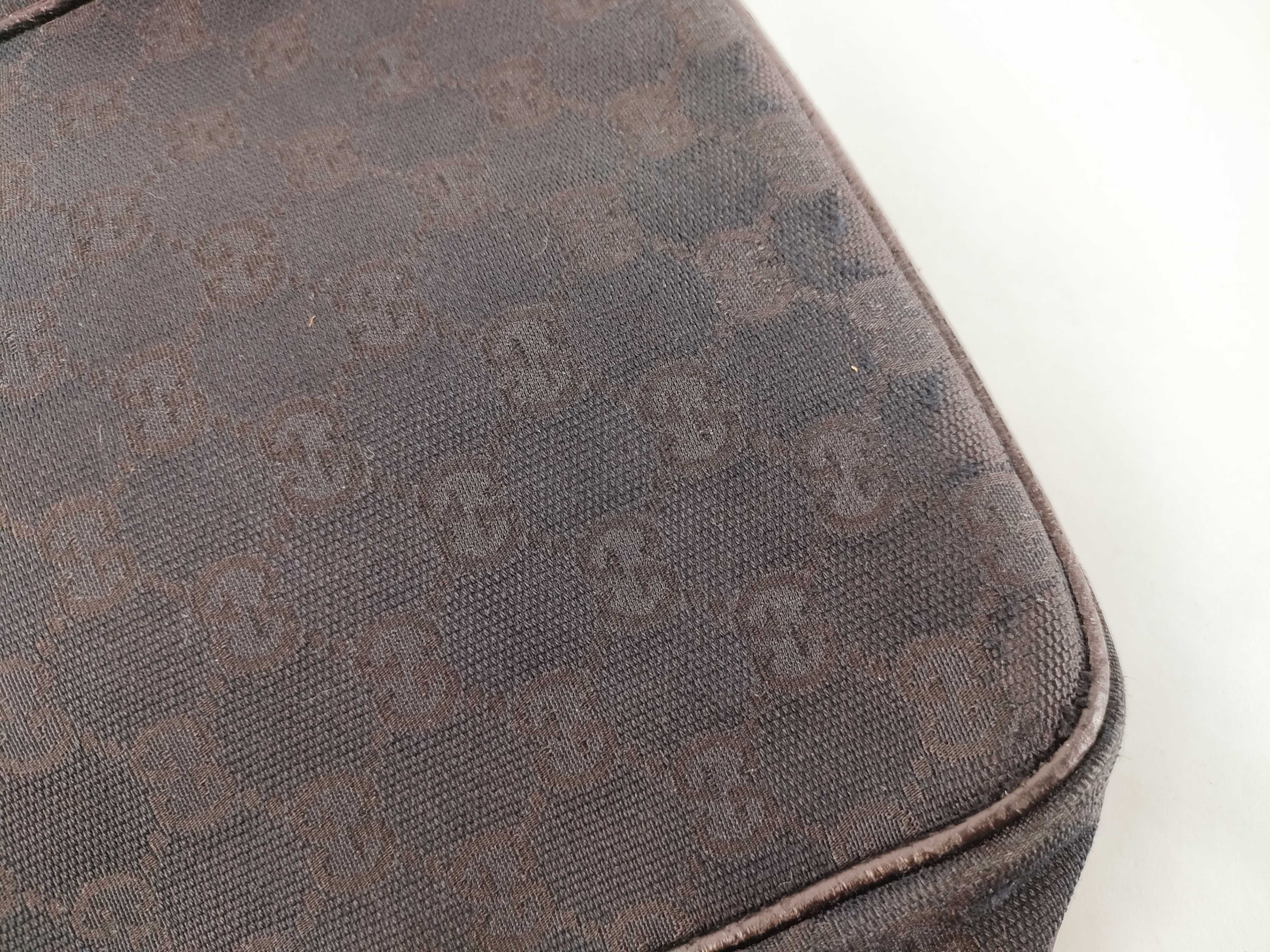 GG Canvas Shoulder Bag — view 14