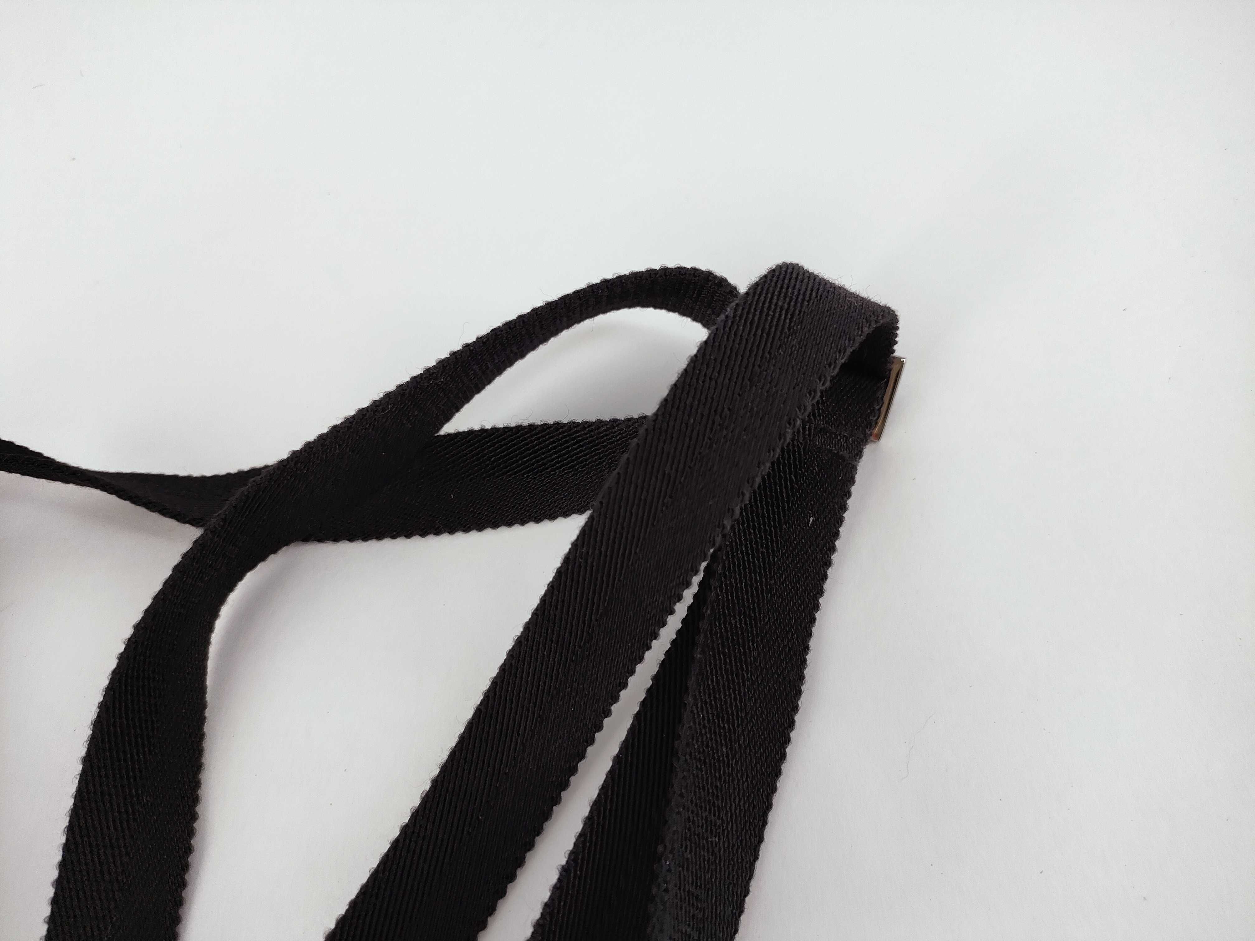 GG Canvas Shoulder Bag — view 4