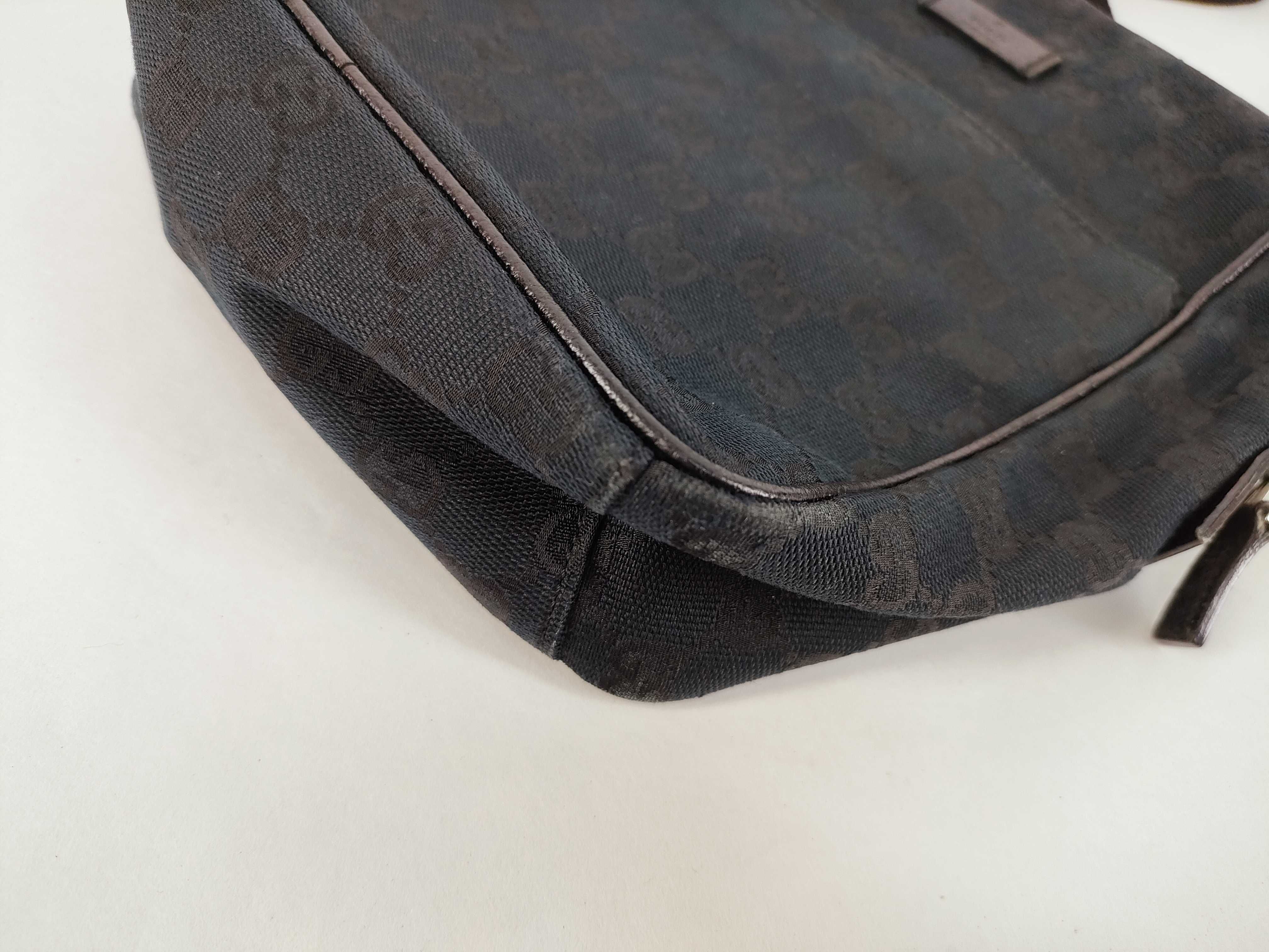 GG Canvas Shoulder Bag — view 6