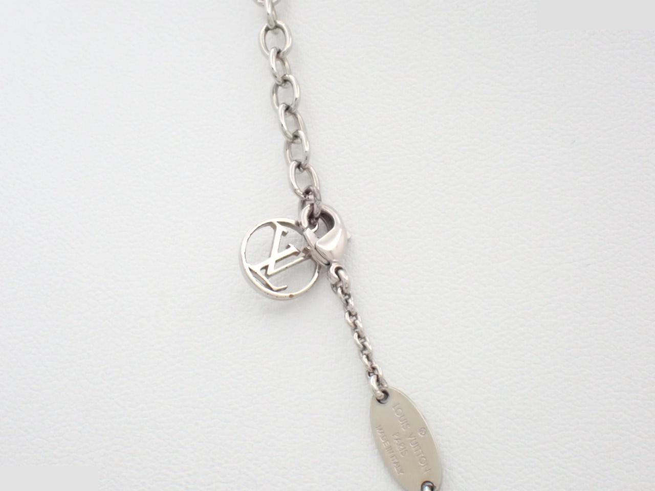 Essential V Silver Necklace, Chain approx. 44cm — view 2