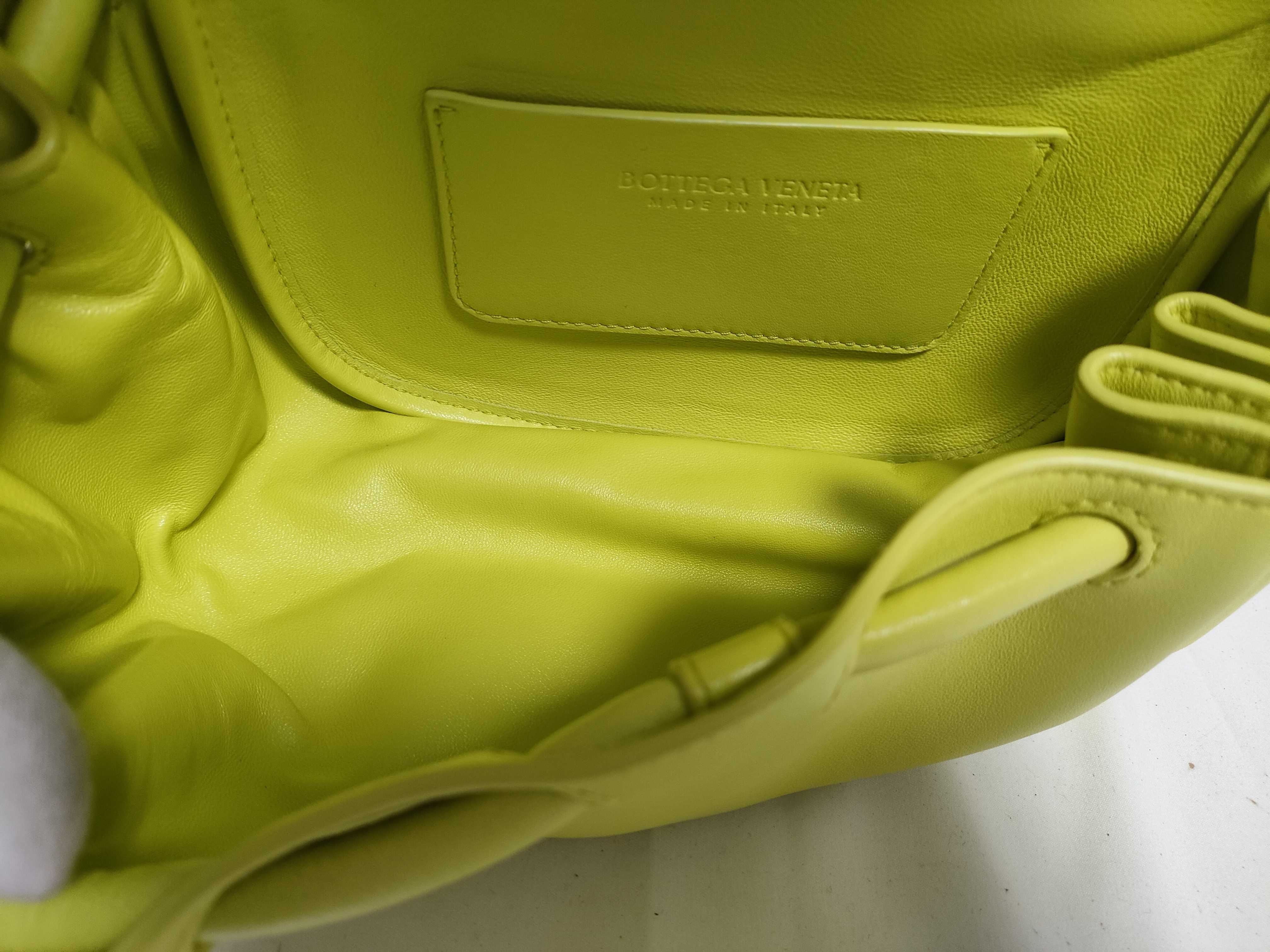 Beak Small Shoulder Bag, Yellow — view 10