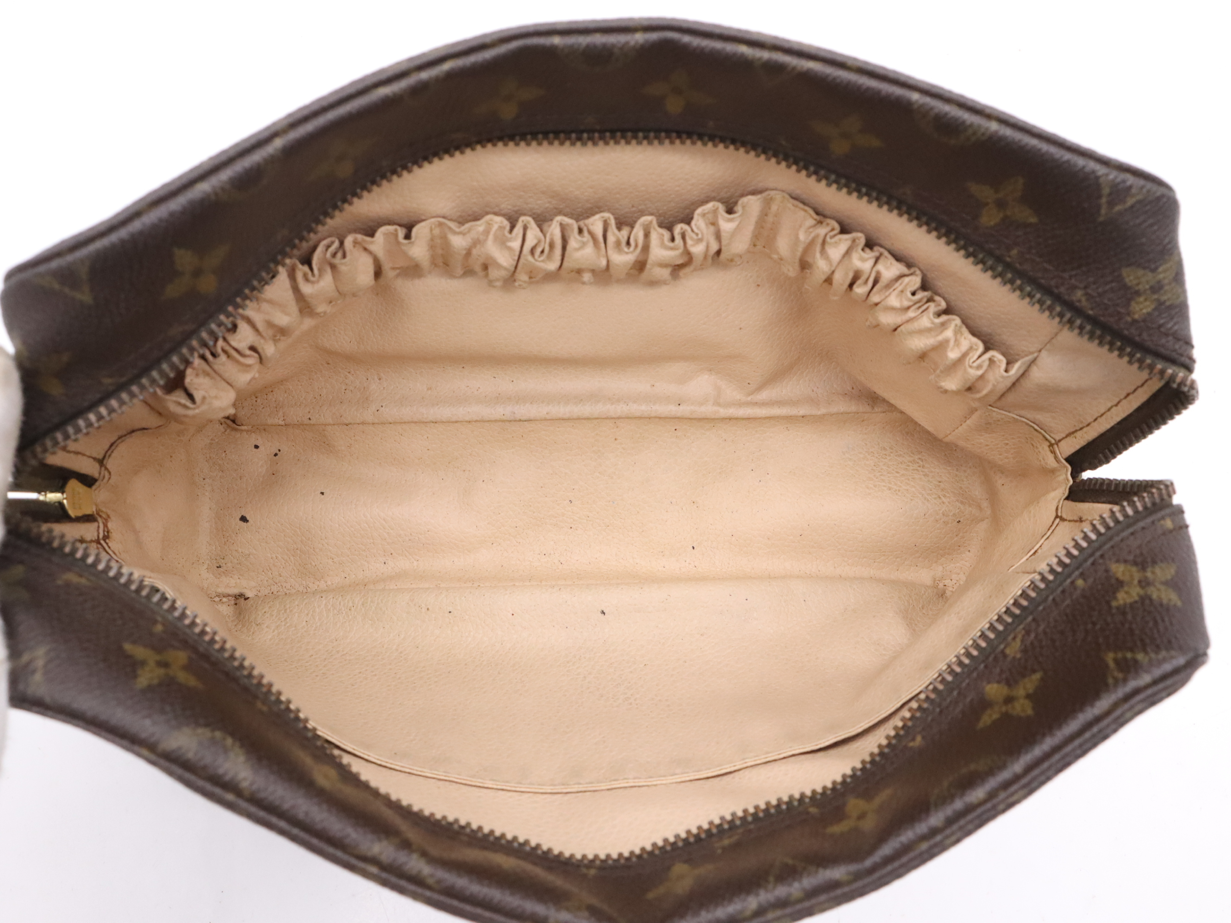 M47522 Monogram Trousse Toilette 28 Pouch — view 8