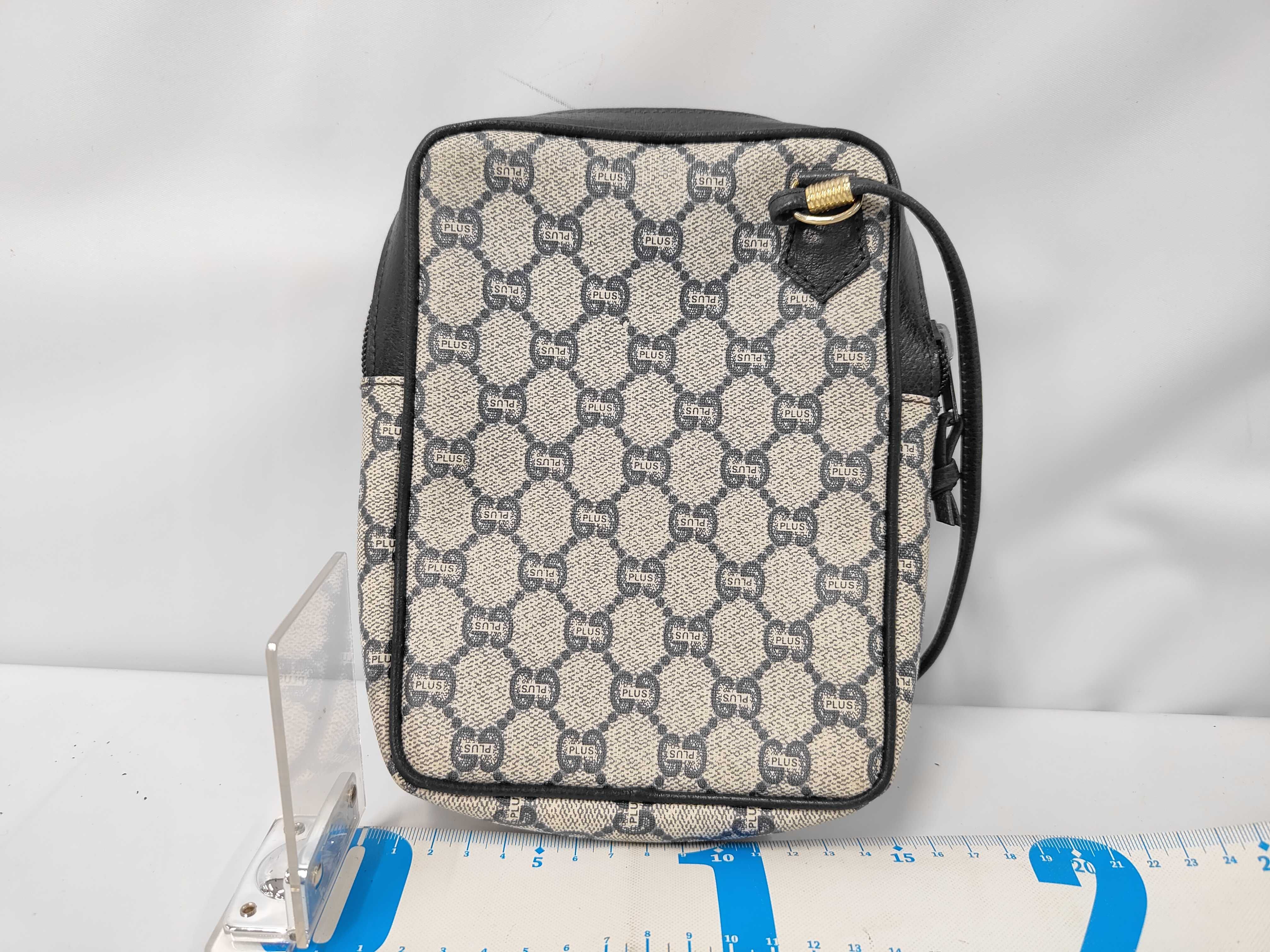 Old Gucci Shoulder Bag — view 2