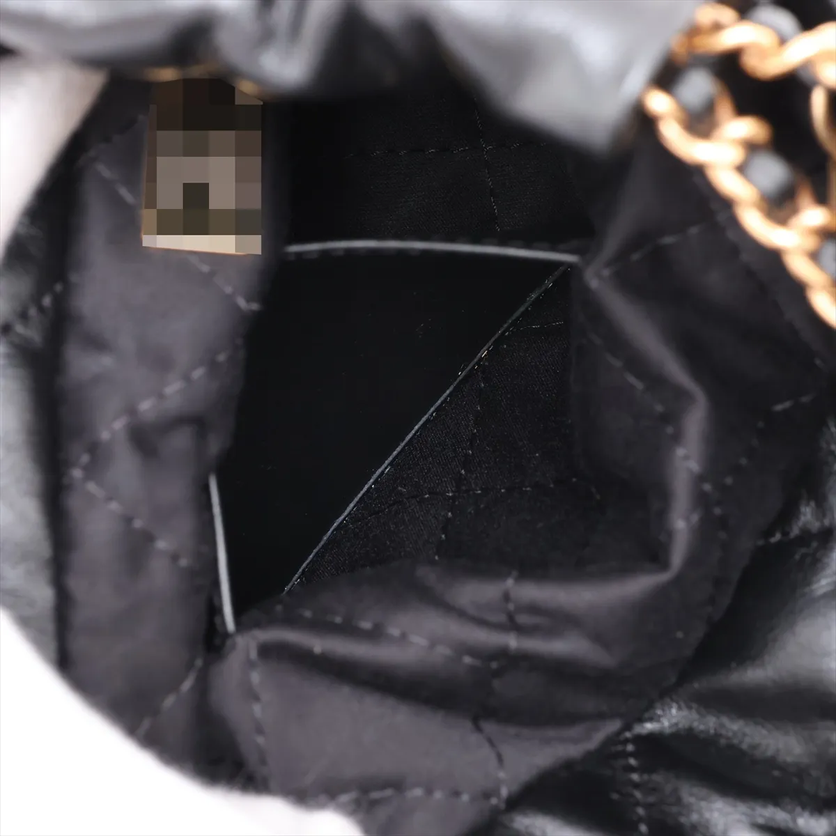 22 Mini Shiny Calfskin 2-Way Shoulder Bag Black Gold Hardware H329NTU6 Random Serial Number — view 7