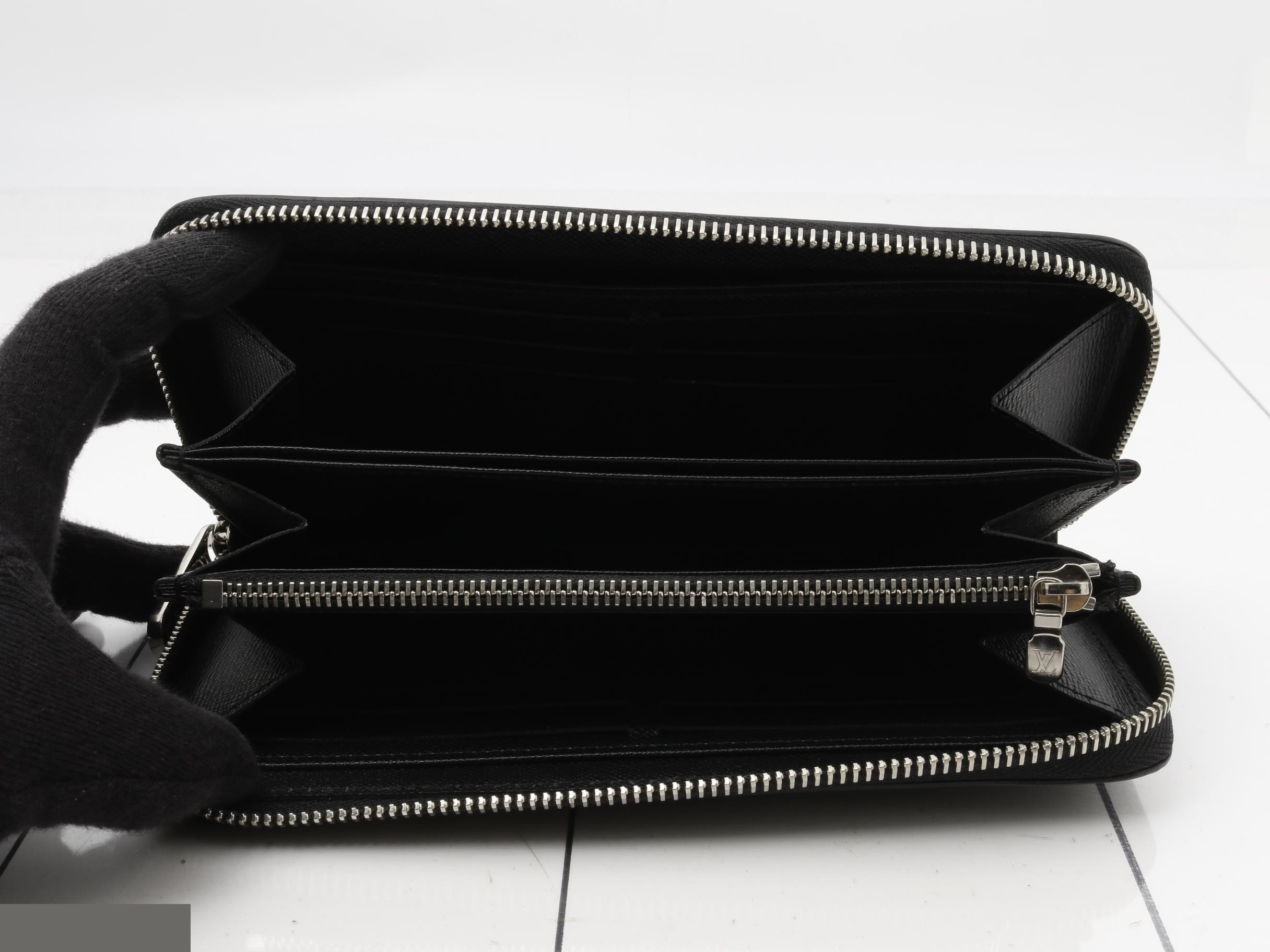 Zippy Wallet — view 4