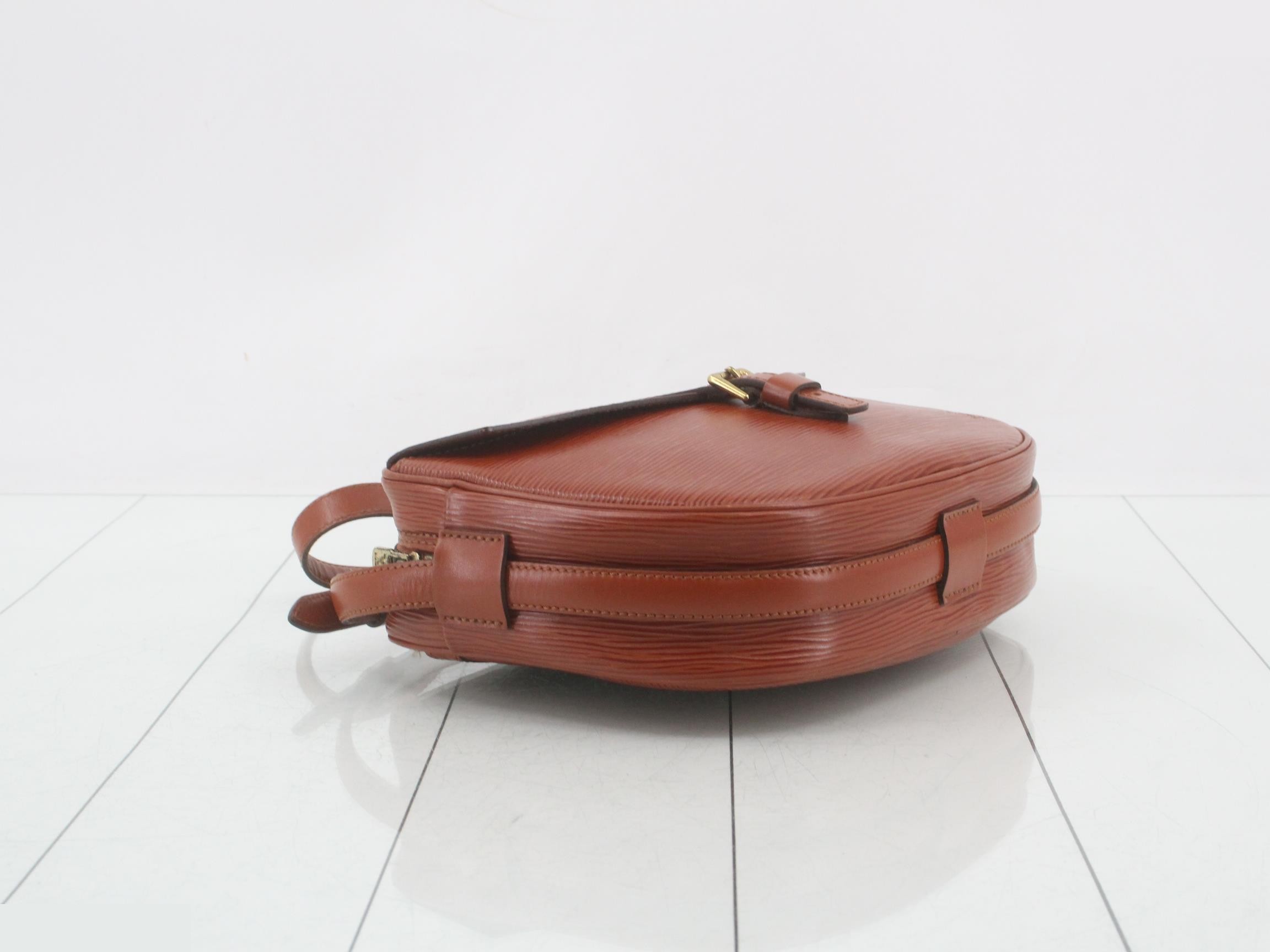 Epi Leather Jeune Fille Brown Shoulder Bag — view 5