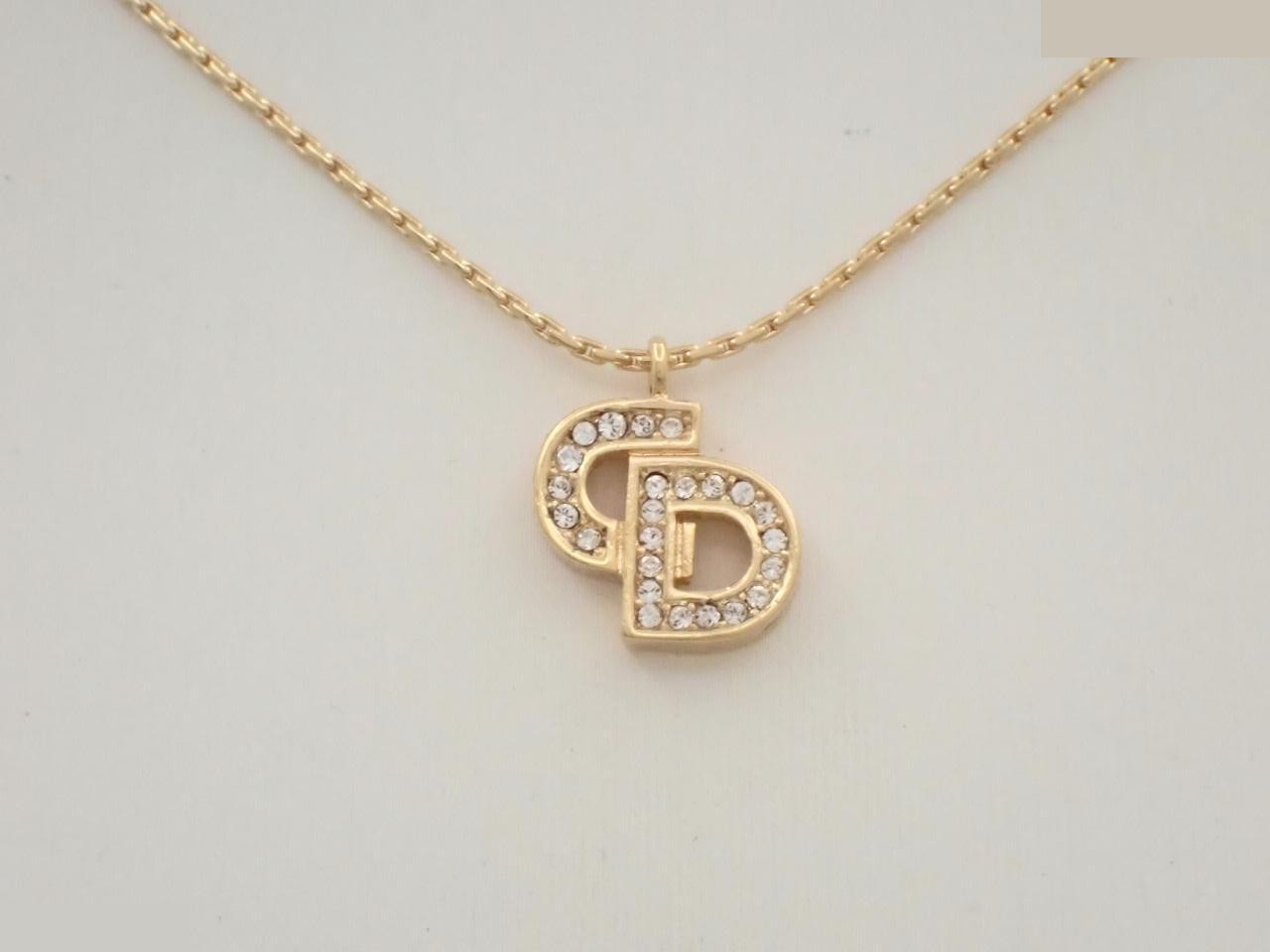 Other lines: Precious metals, necklaces, pendants