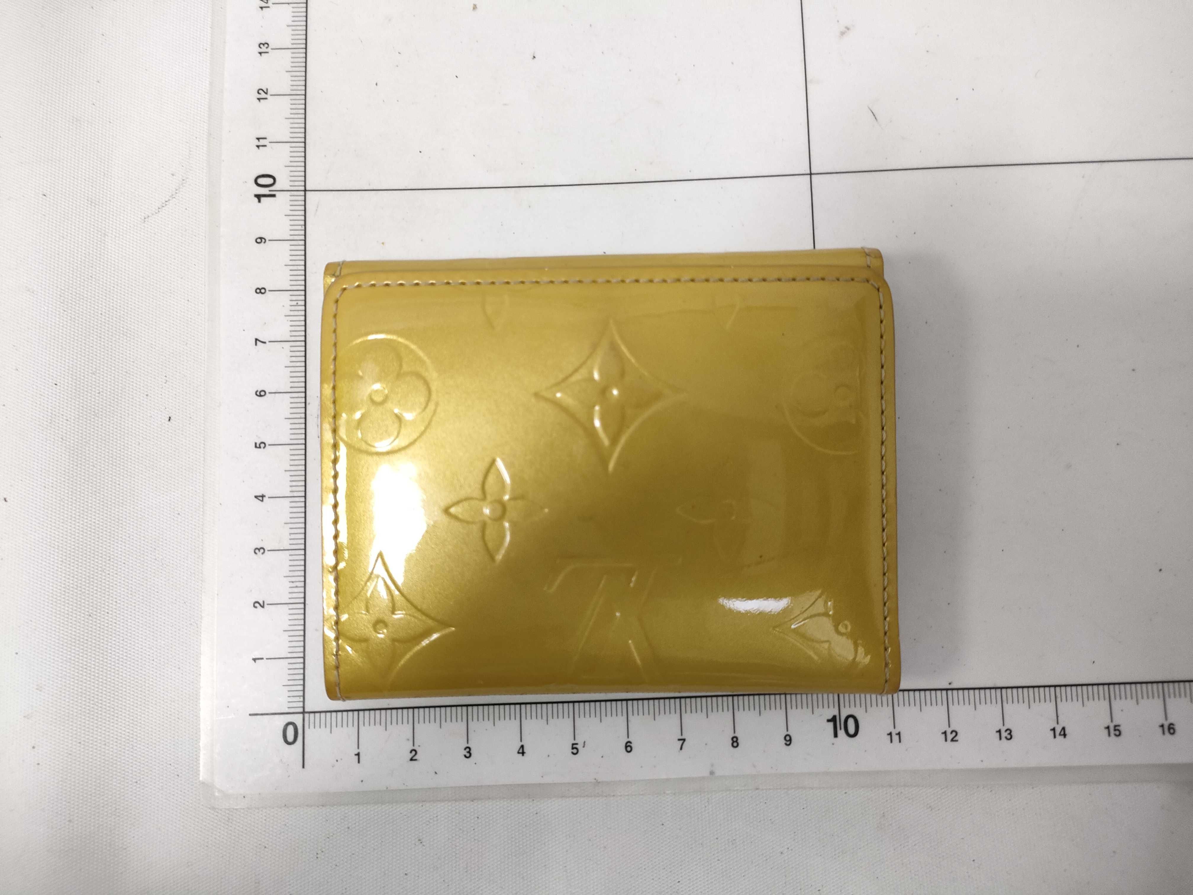 Vernis Ludlow Yellow Card Case — view 2