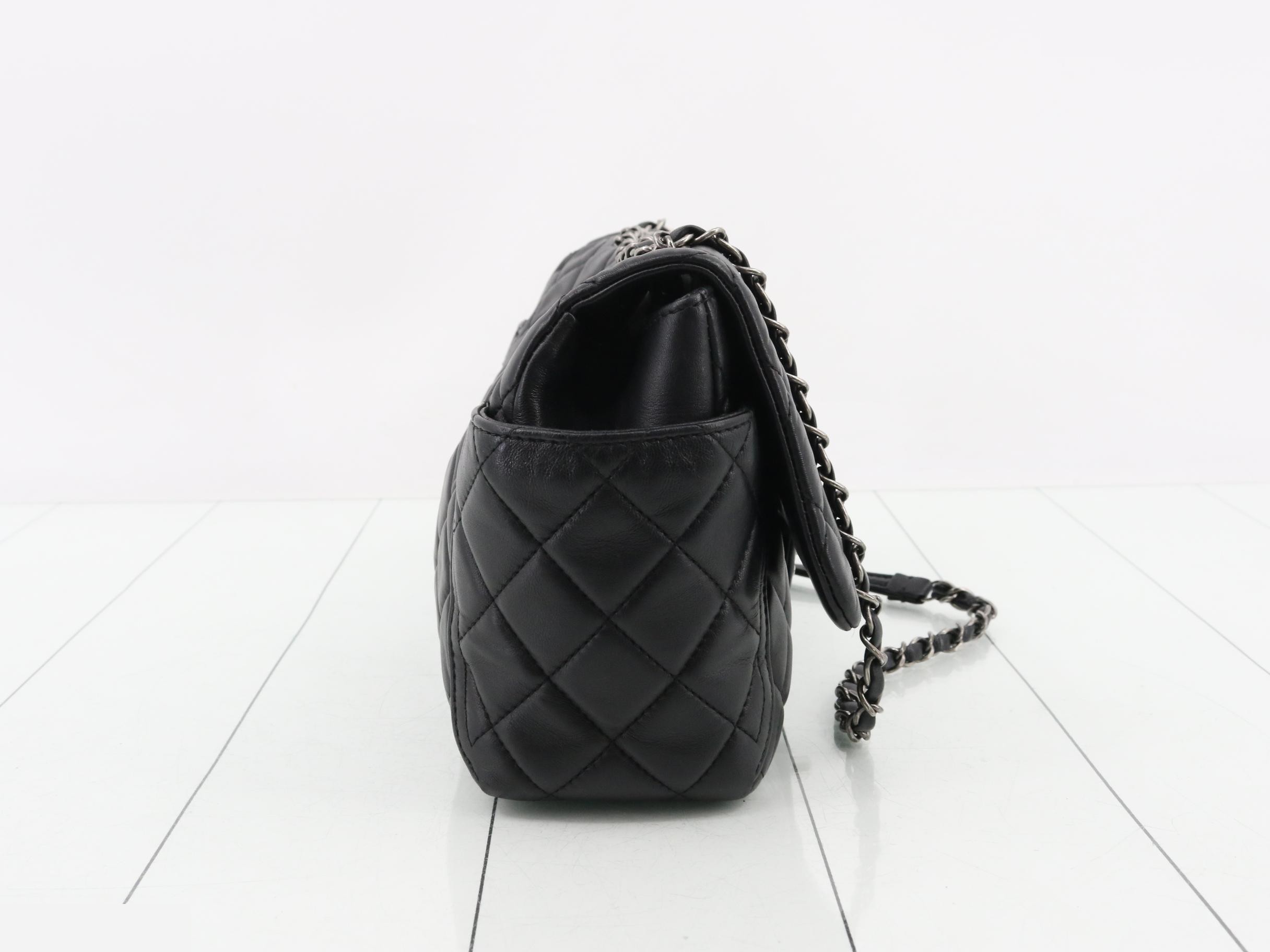 Matelassé Lambskin Double Chain Shoulder Bag — view 4