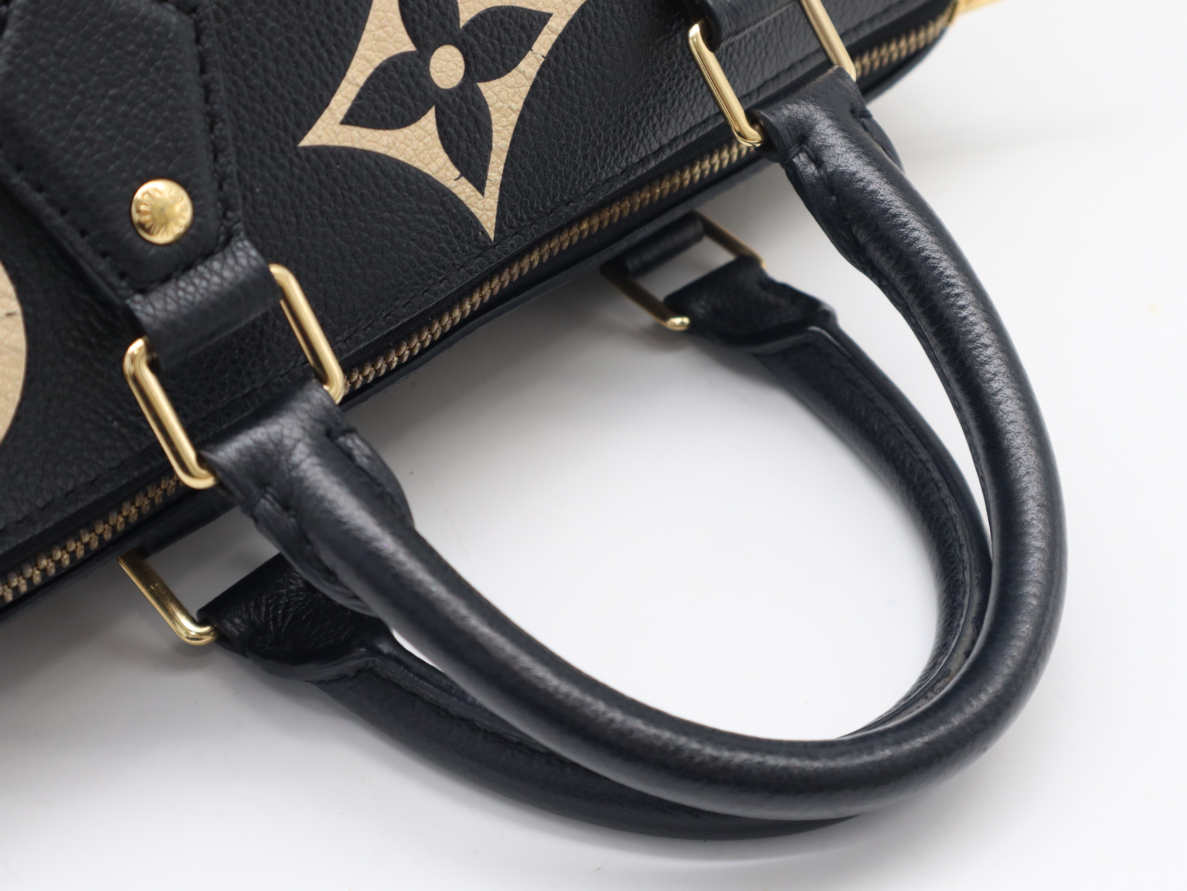 M58947 Monogram Empreinte Speedy Bandoulière 25 Black Handbag (RFID detected) — view 6