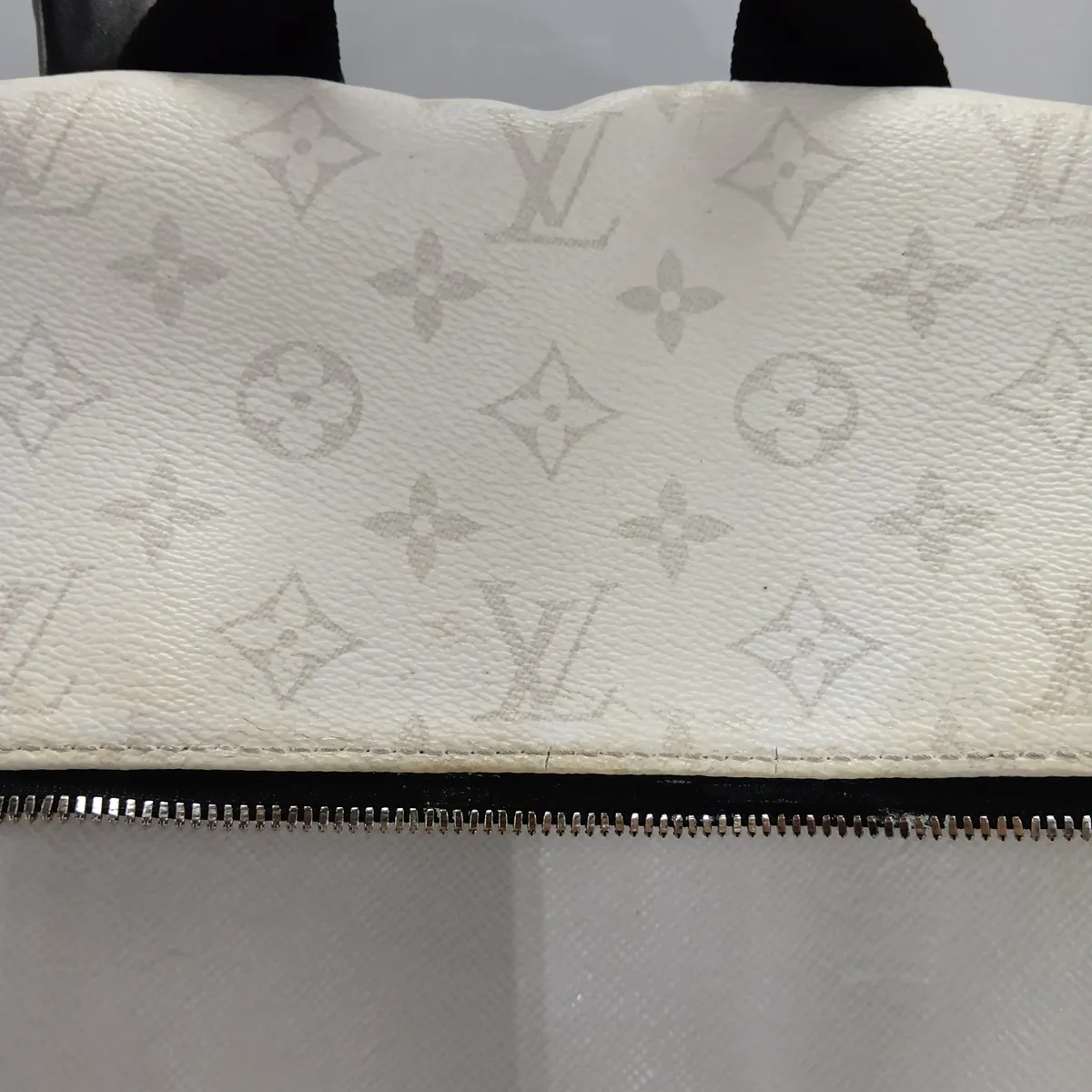 Taigarama Discovery Backpack M30232 White (RFID detected) — view 13