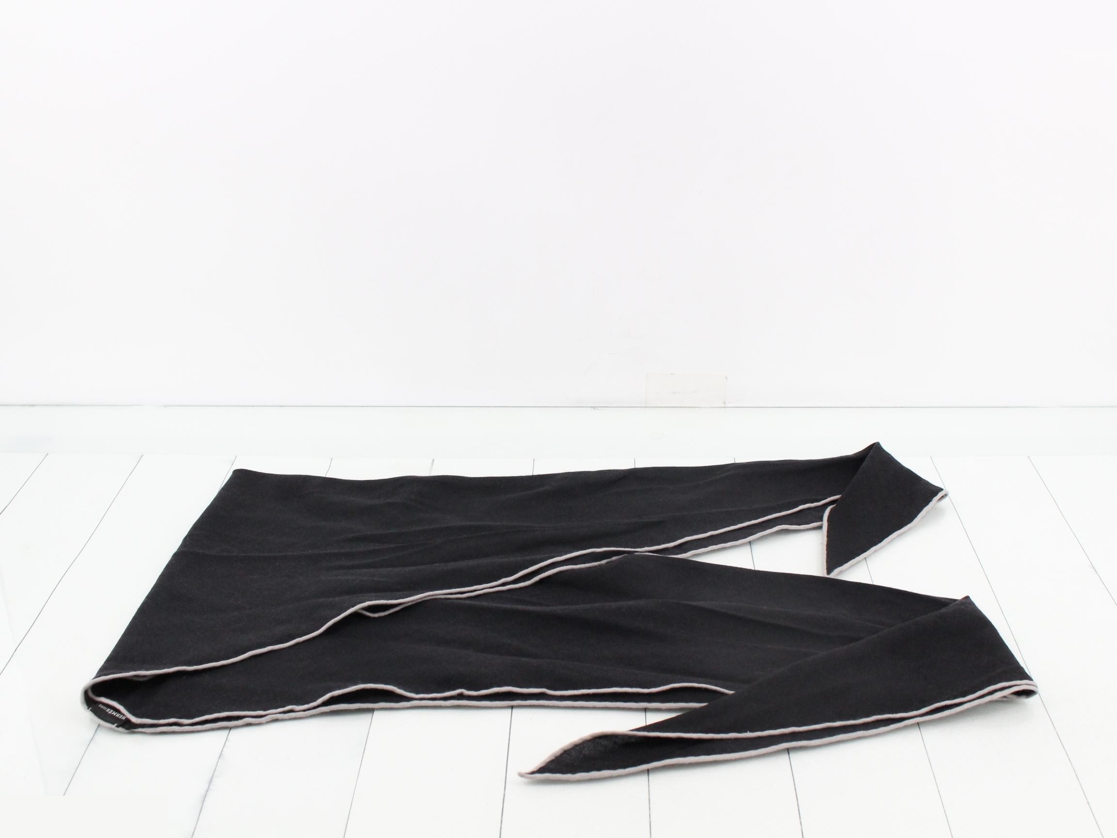scarf — view 3