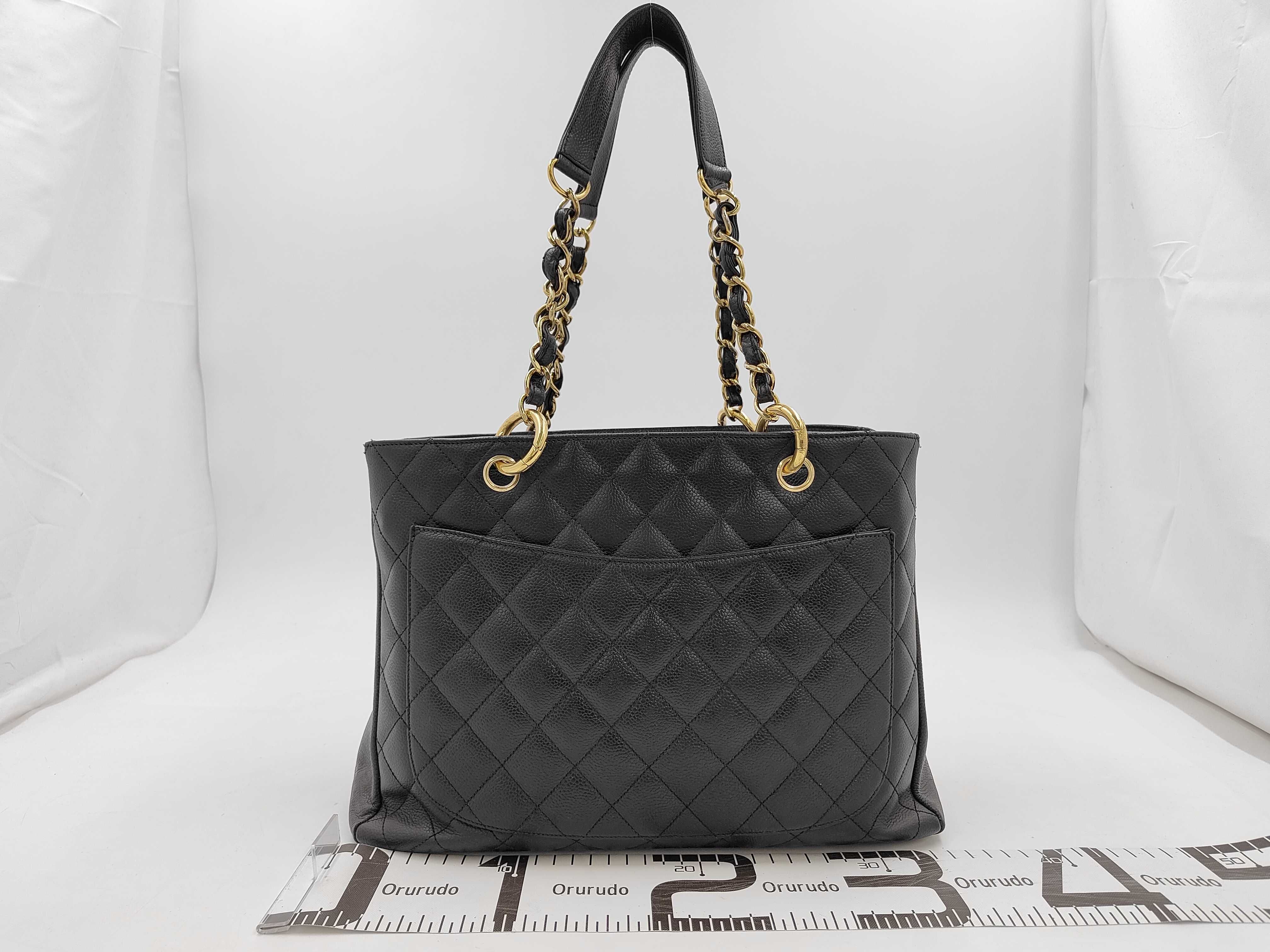 Caviar Skin Chain Tote GST Black Gold Hardware Tote Bag — view 2