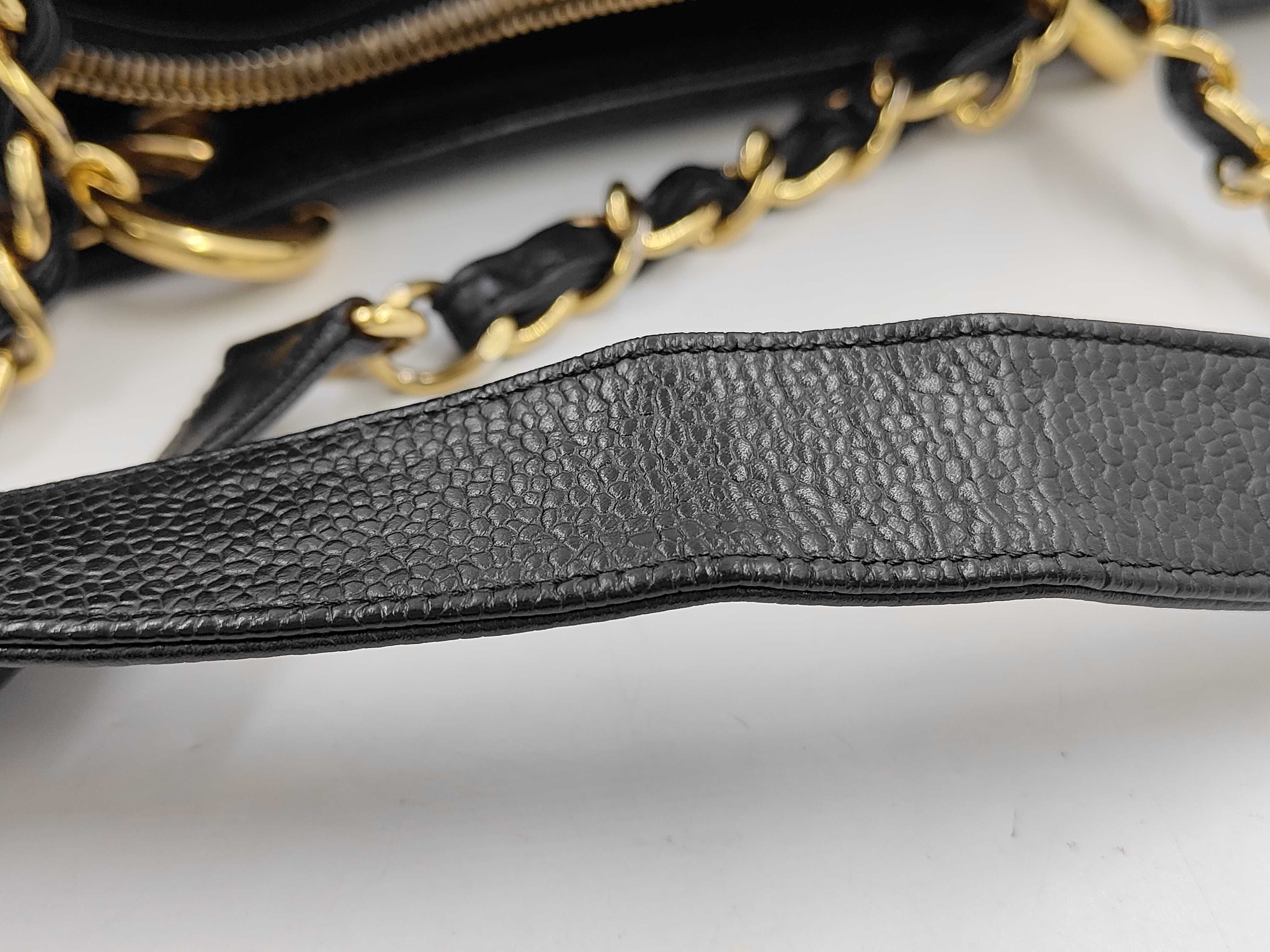 Caviar Skin Chain Tote GST Black Gold Hardware Tote Bag — view 4