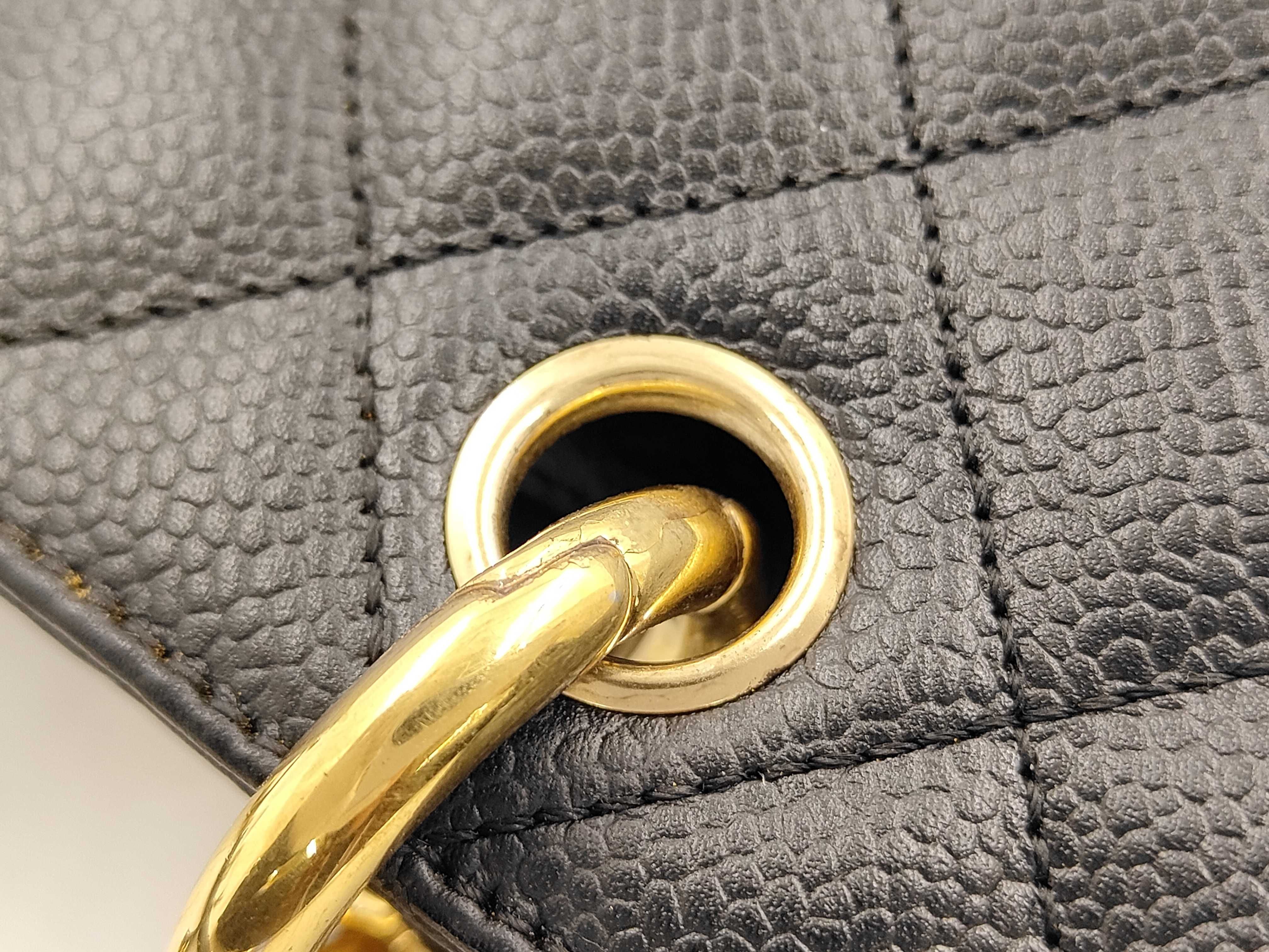 Caviar Skin Chain Tote GST Black Gold Hardware Tote Bag — view 5