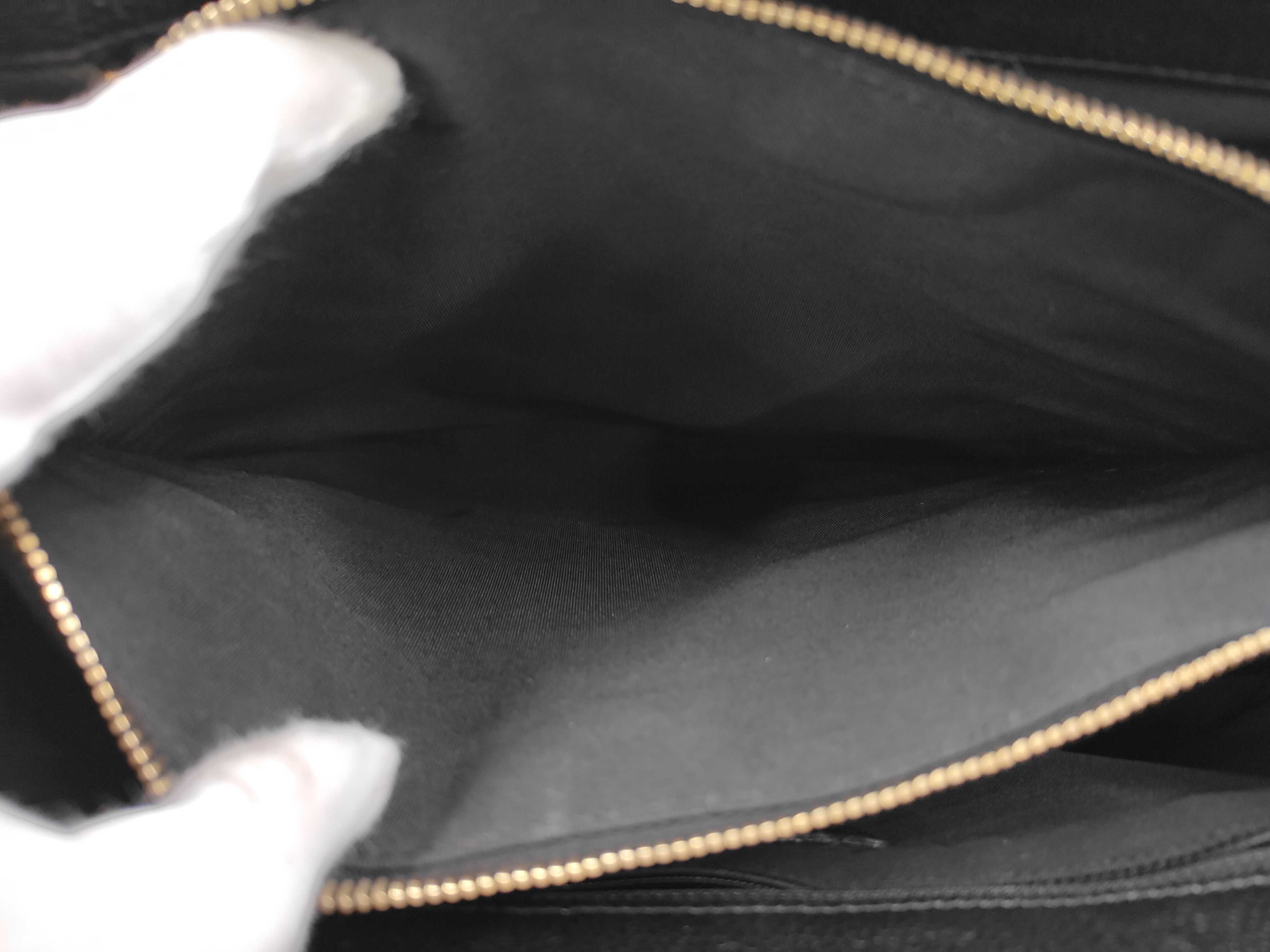 Caviar Skin Chain Tote GST Black Gold Hardware Tote Bag — view 10