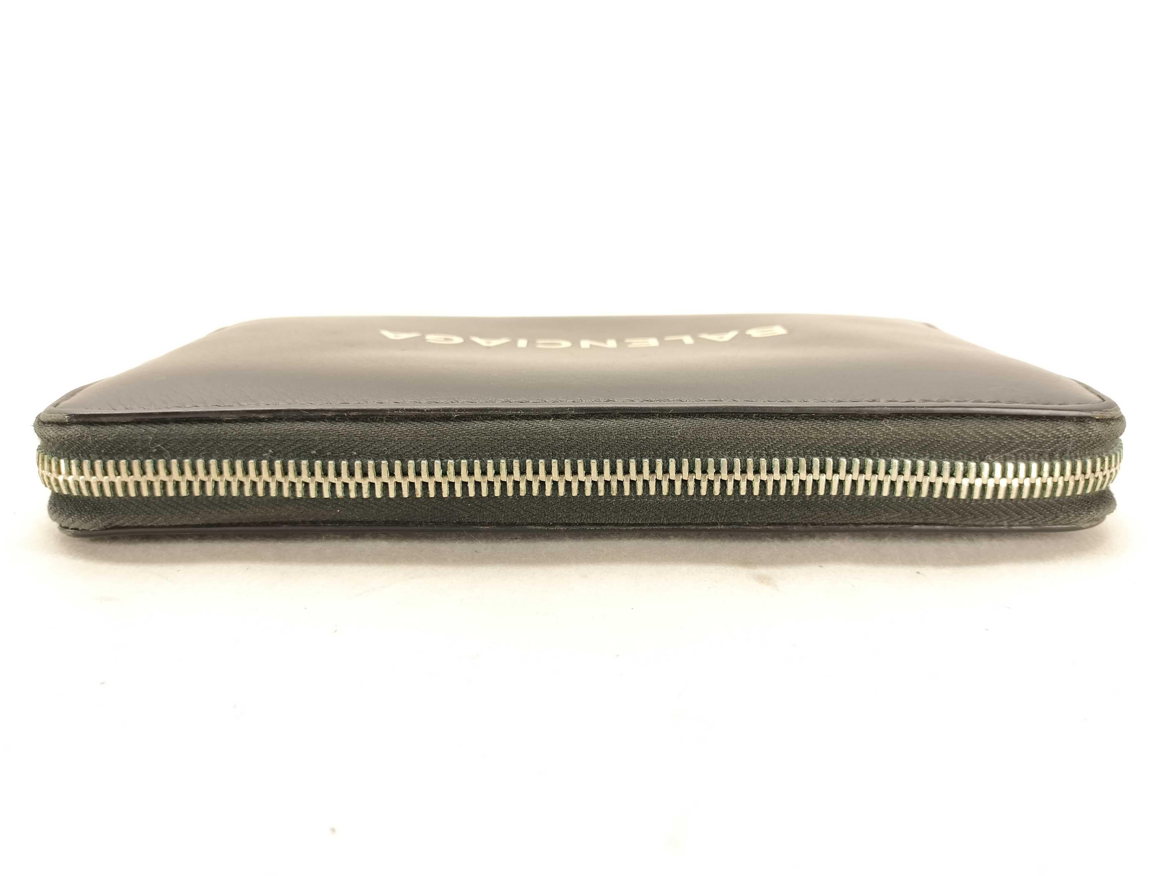 Everyday Round Zip Wallet — view 13