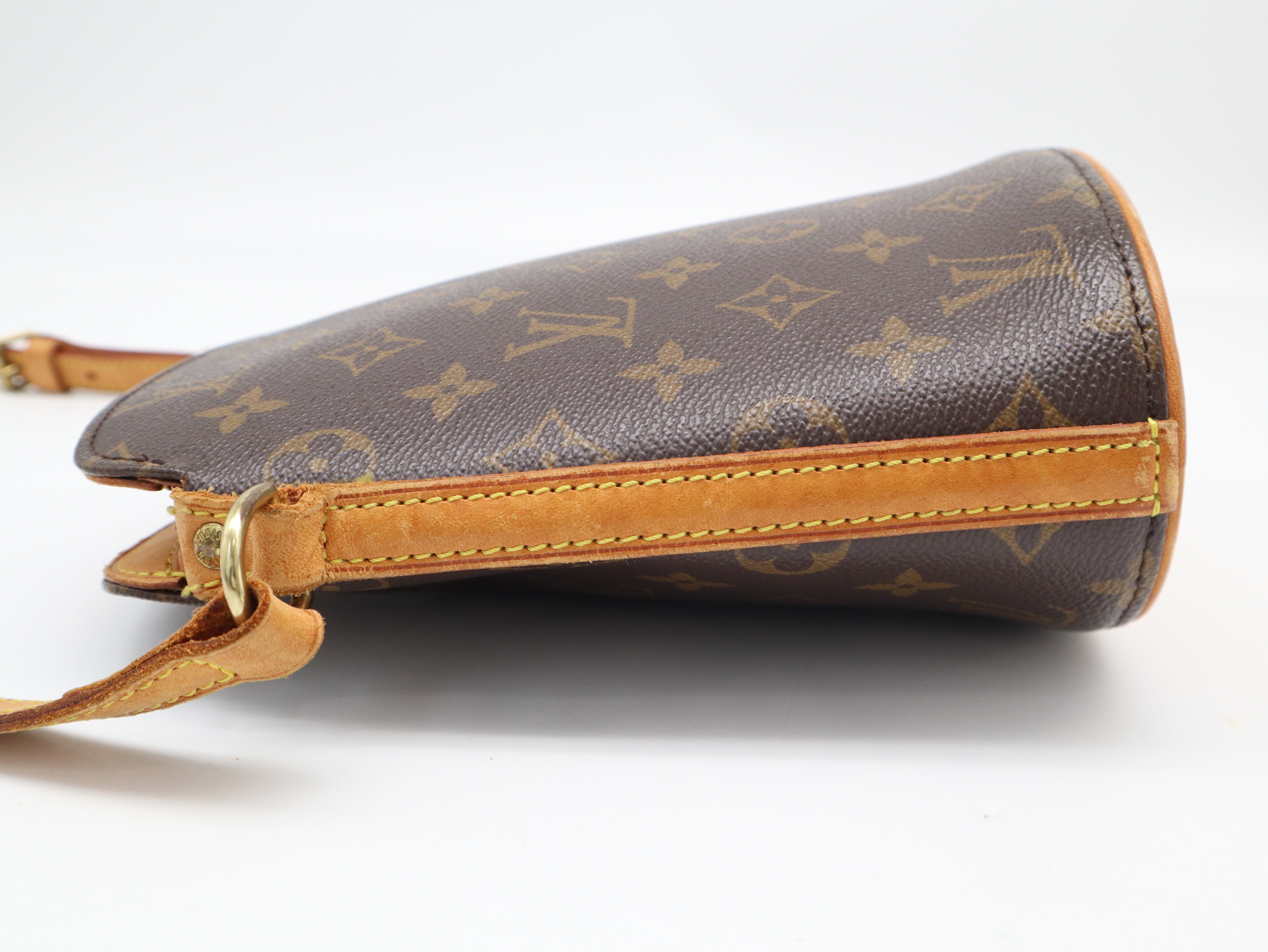 M51290 Monogram Druot Shoulder Bag — view 3