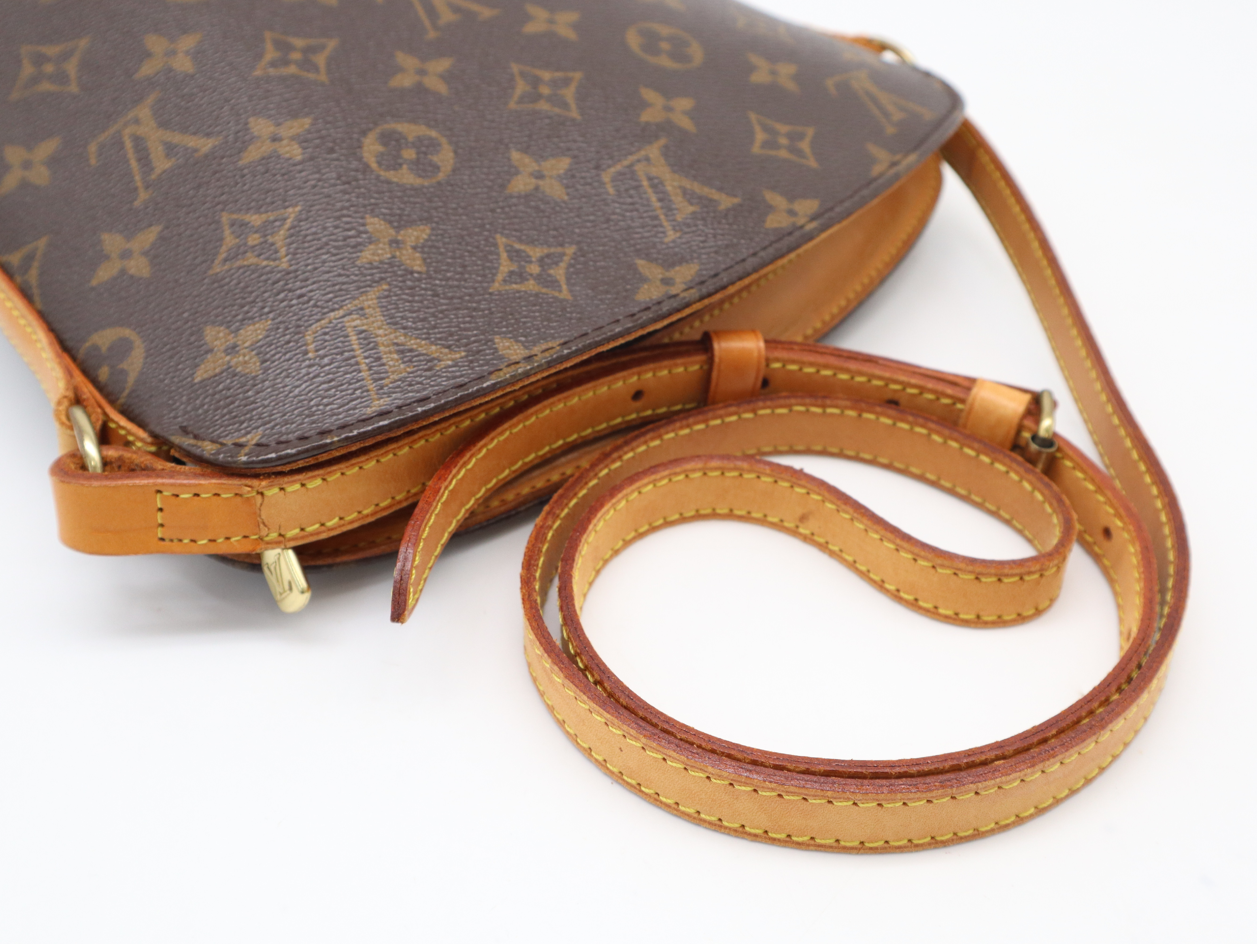 M51290 Monogram Druot Shoulder Bag — view 6