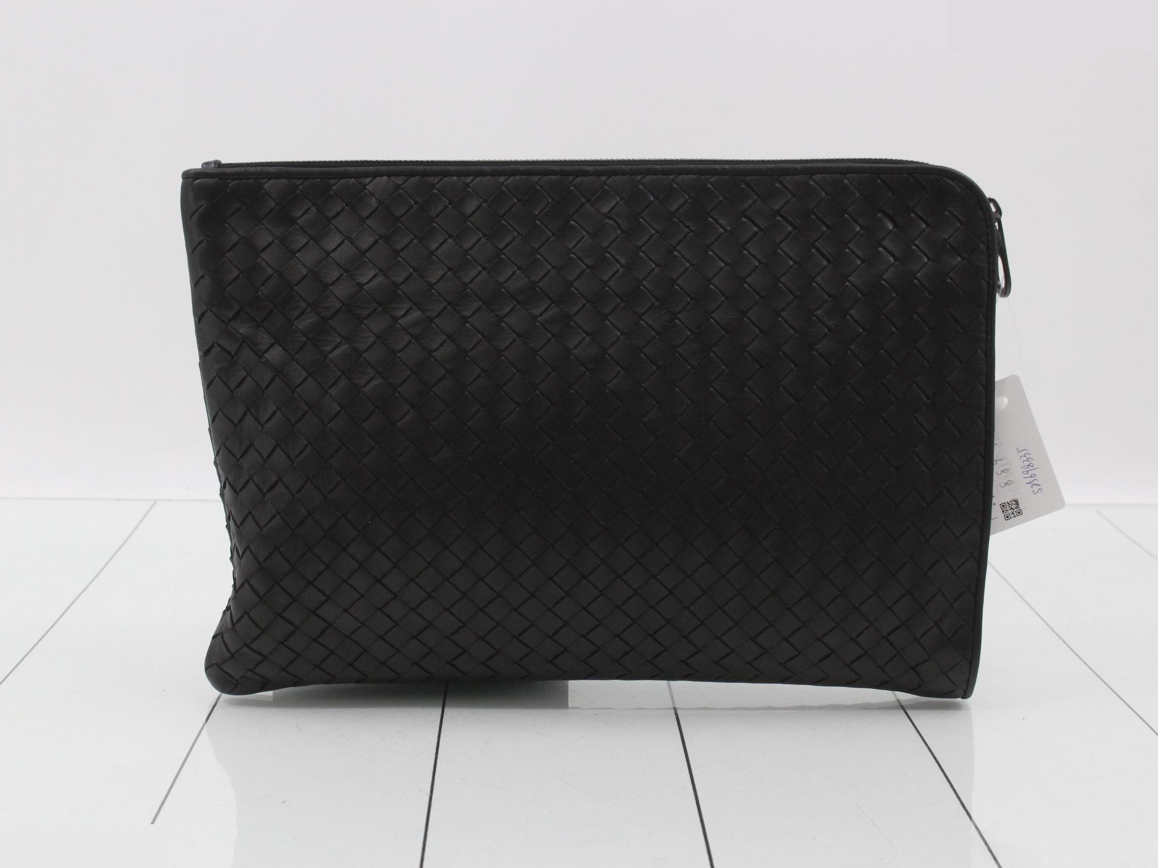 Intrecciato Leather Clutch Bag, Black — view 2