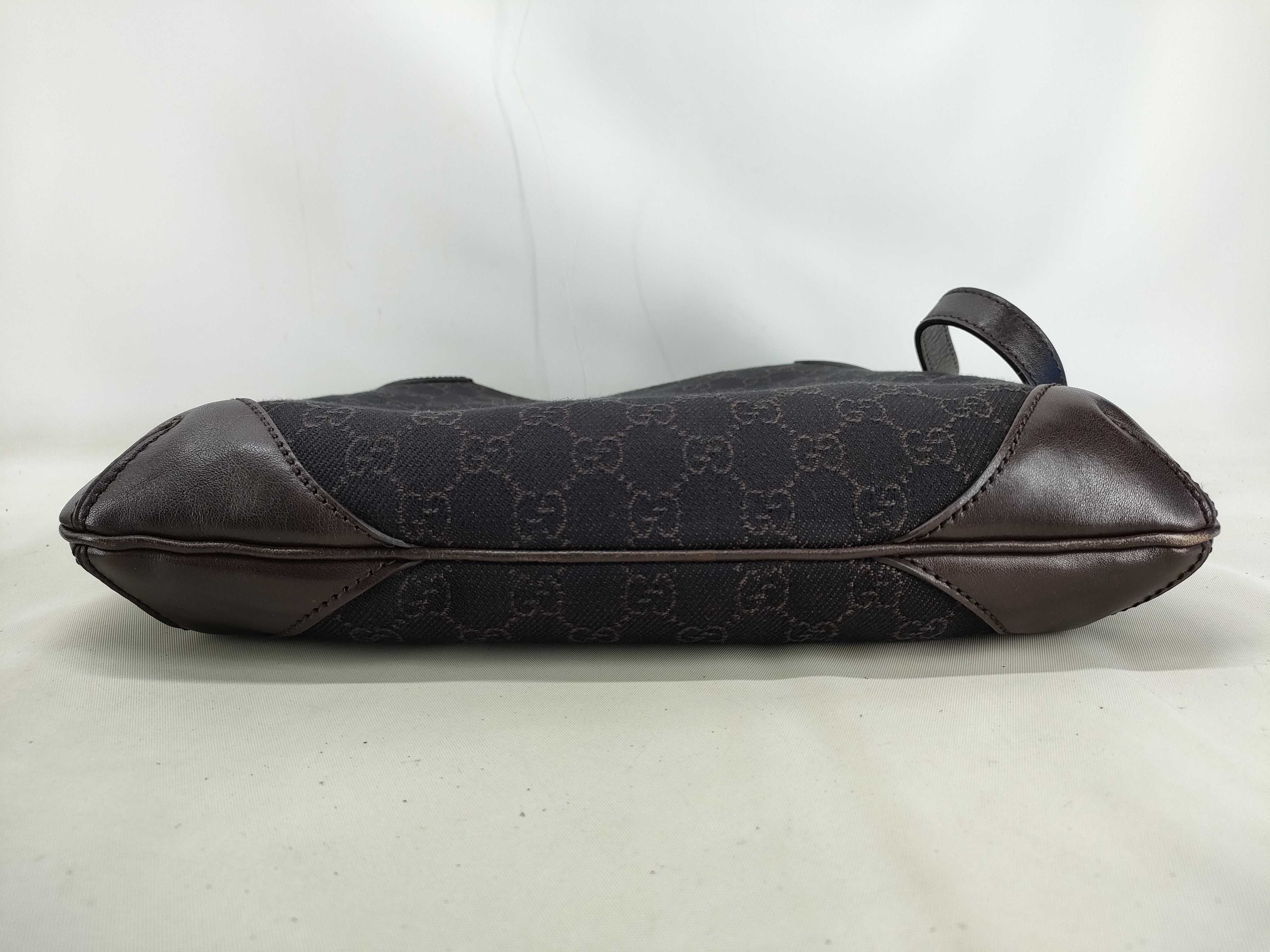 GG Canvas Shoulder Bag 248272 Guccissima Shoulder Bag — view 3