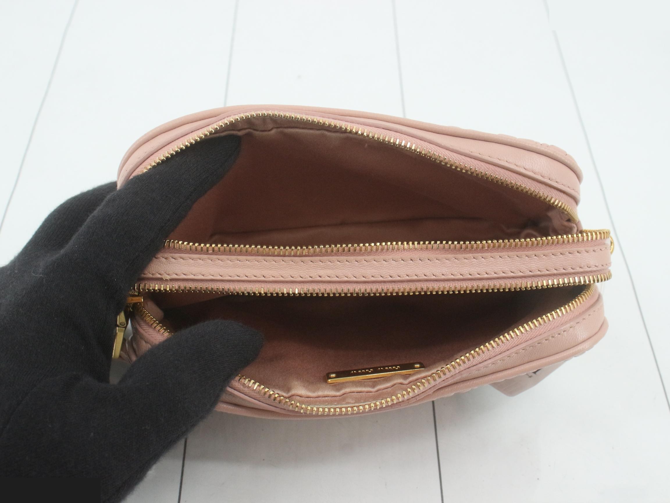 Matelassé (Bag) - Shoulder Bag - Leather - Pink — view 4