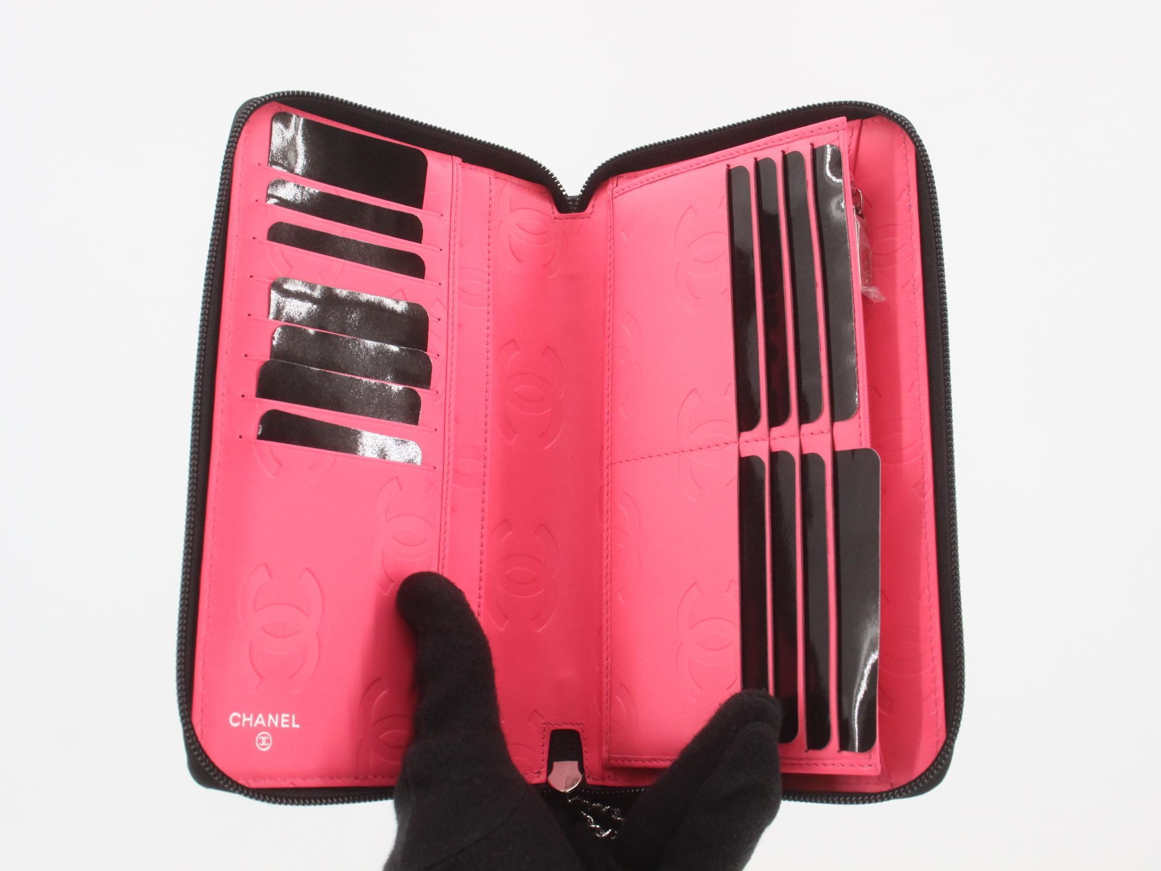 Cambon Organizer Wallet - Unused — view 4