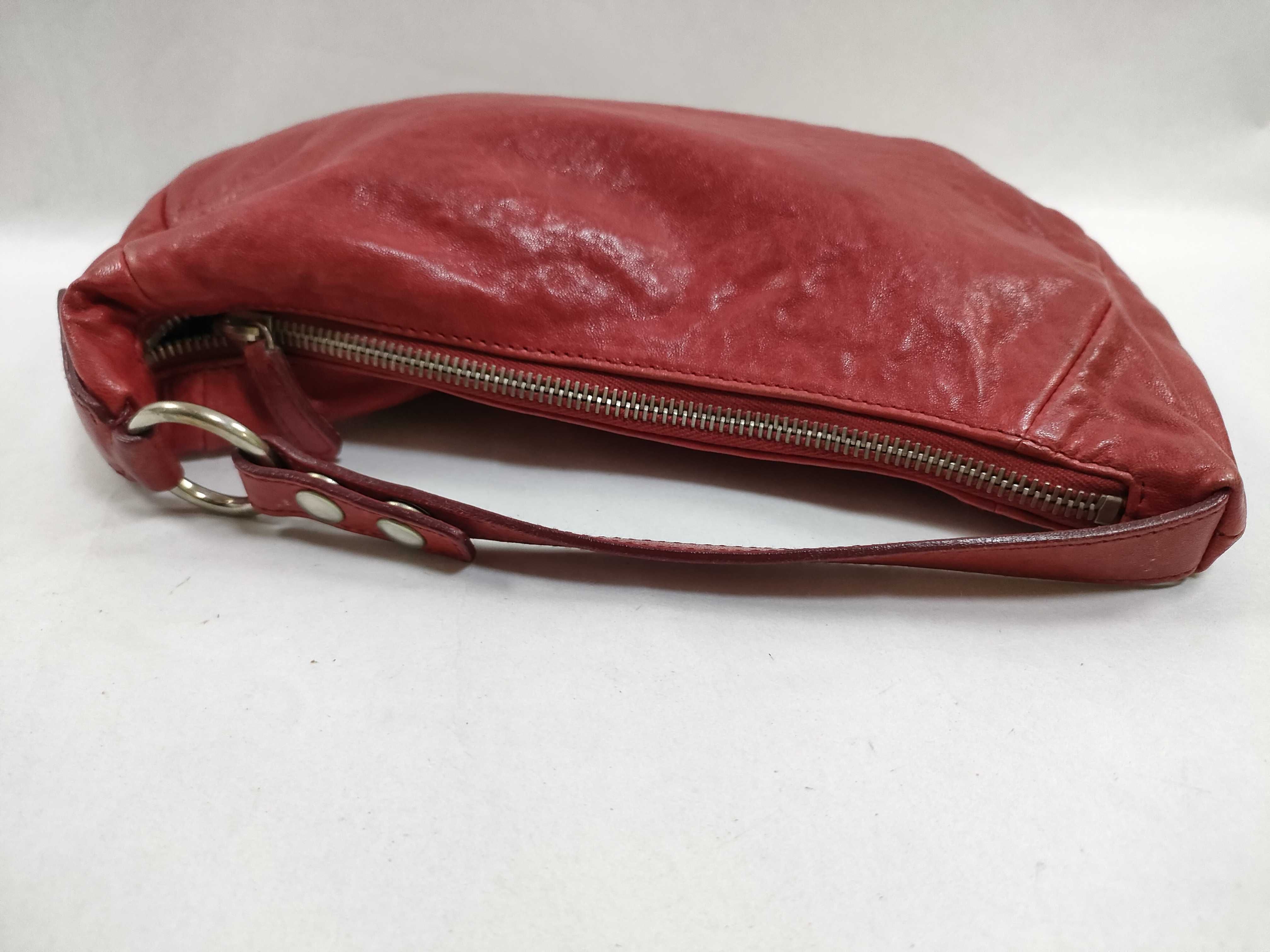 handbag, embossed logo, leather handbag — view 3