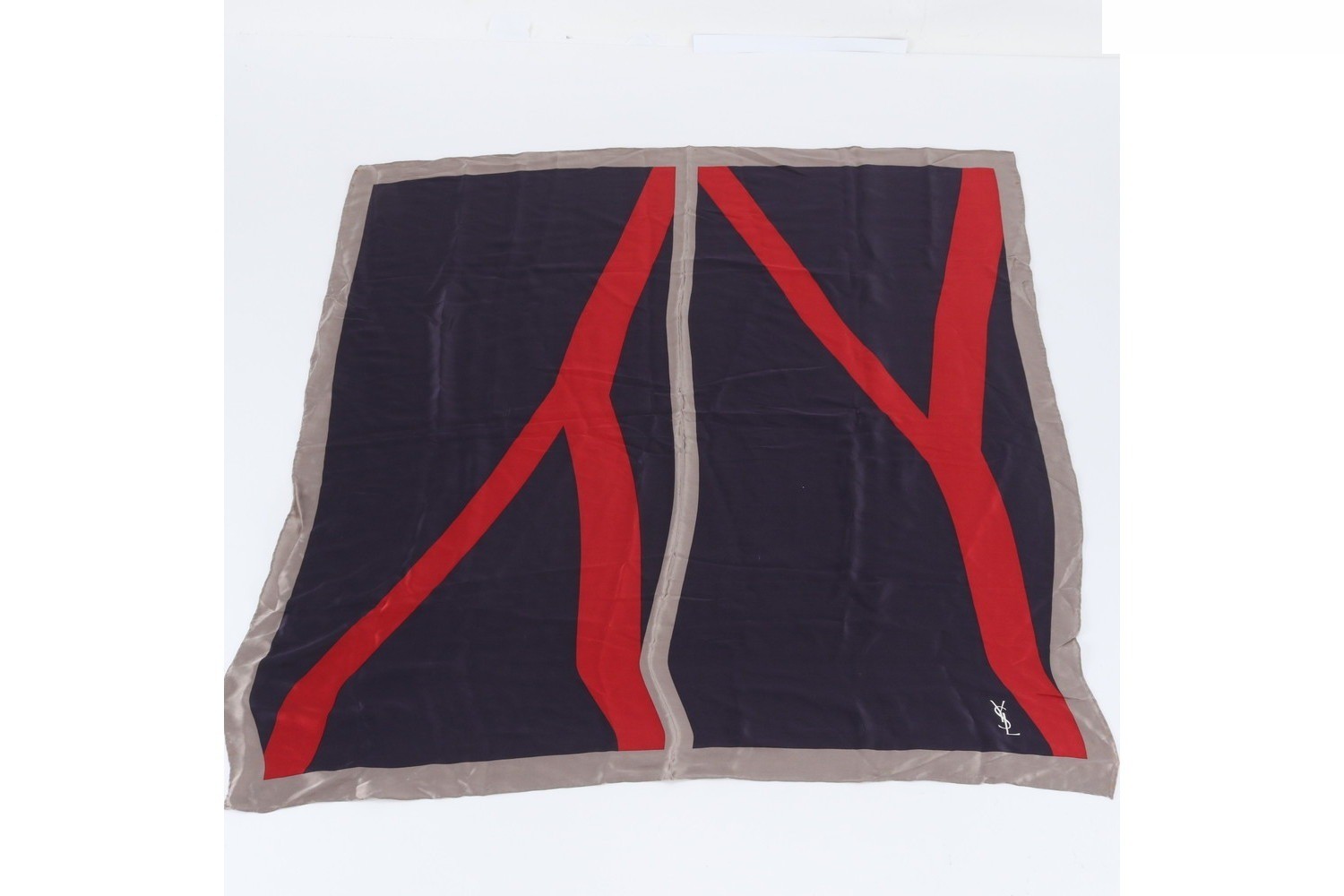 All-over print scarf