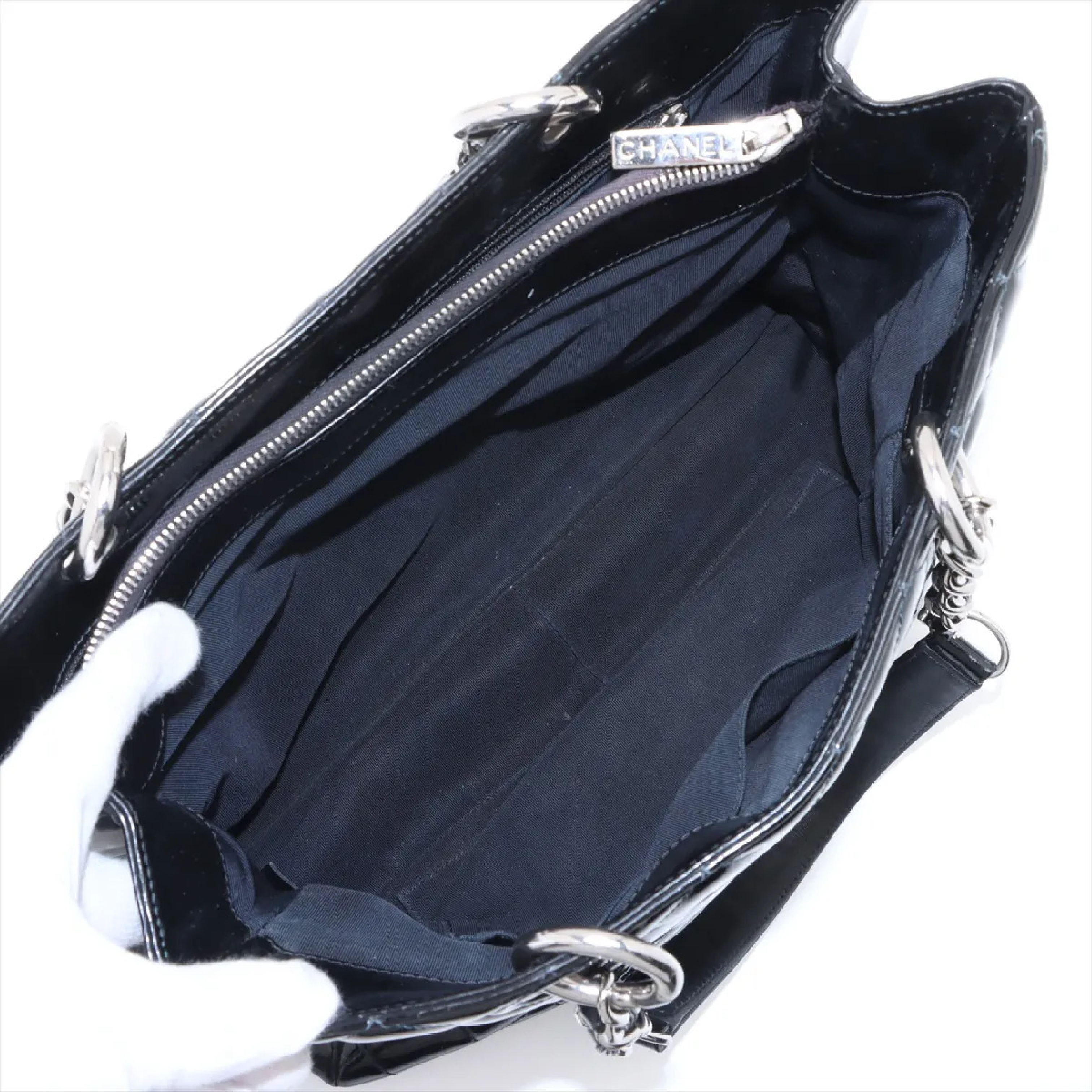 Patent Leather Chain Tote Bag 13183687 (Serial Number 13, A50995) — view 6