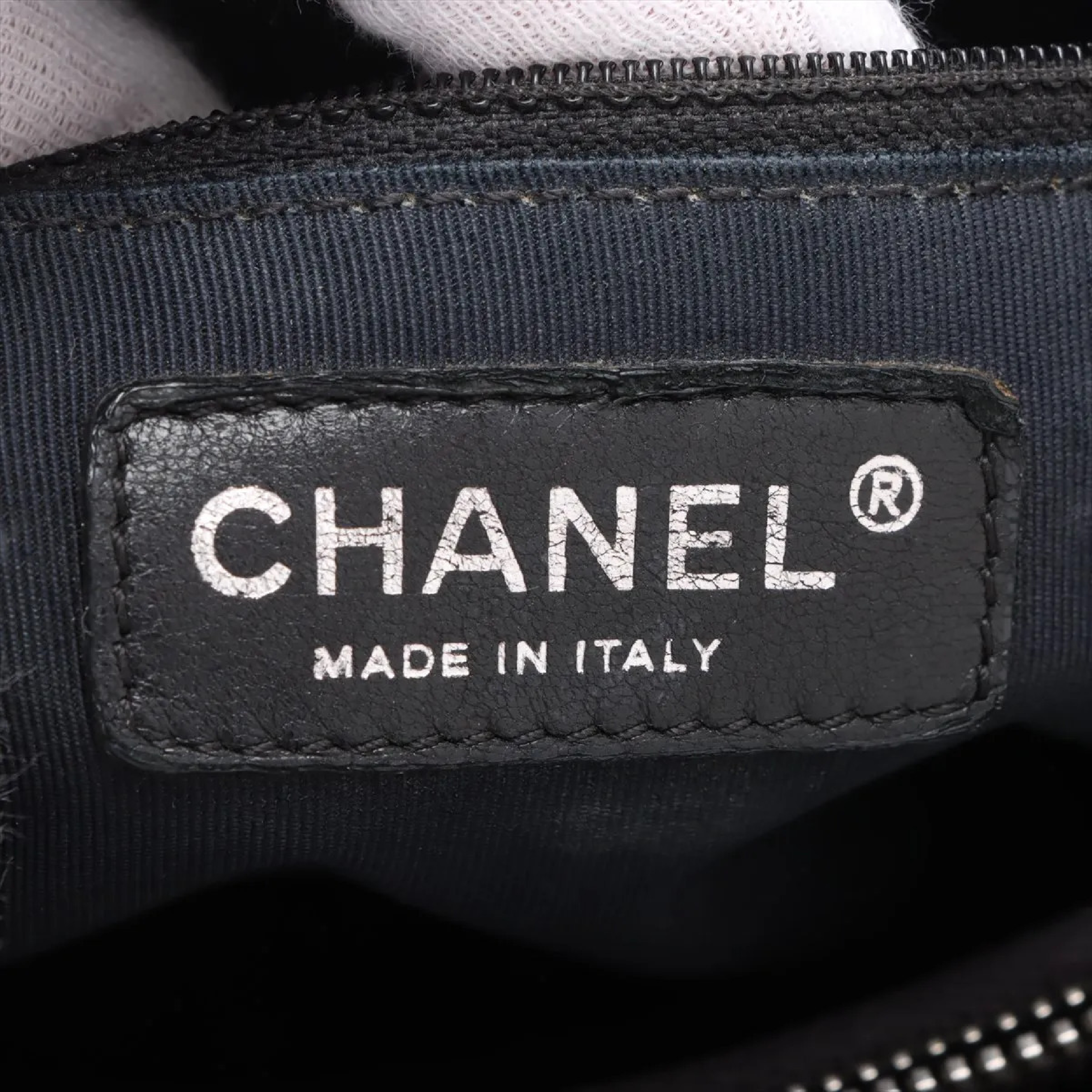 Patent Leather Chain Tote Bag 13183687 (Serial Number 13, A50995) — view 9