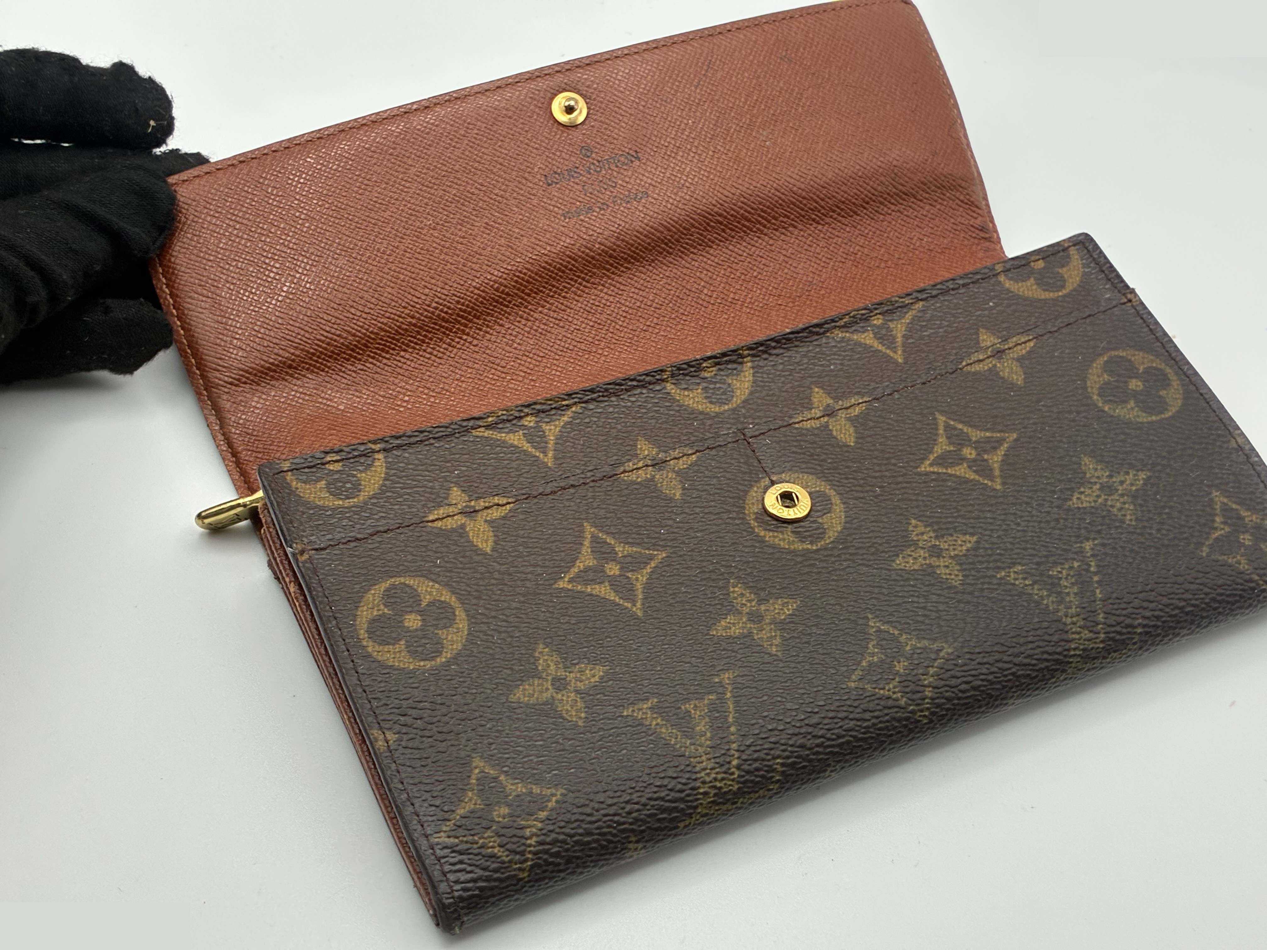 Monogram — view 4