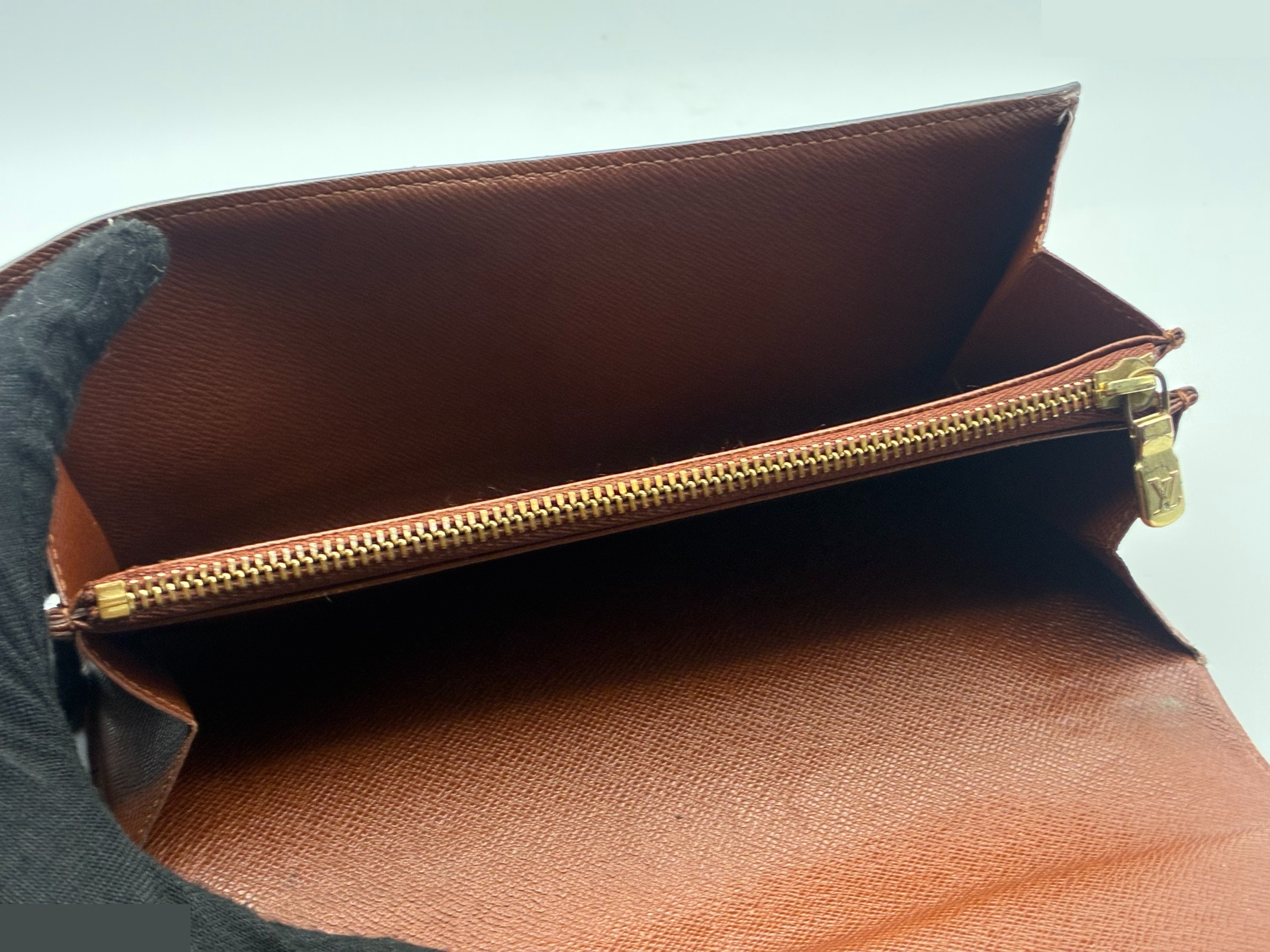 Monogram — view 5