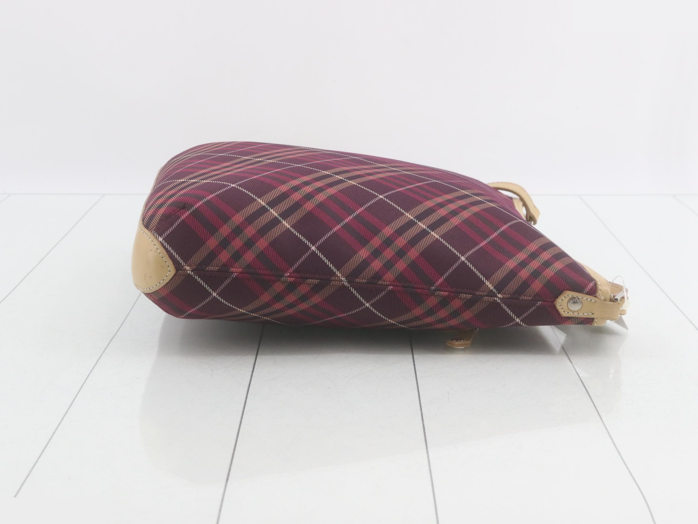 Crossbody shoulder bag, Nova Check pattern, Bordeaux, W29 H31 D4 — view 3