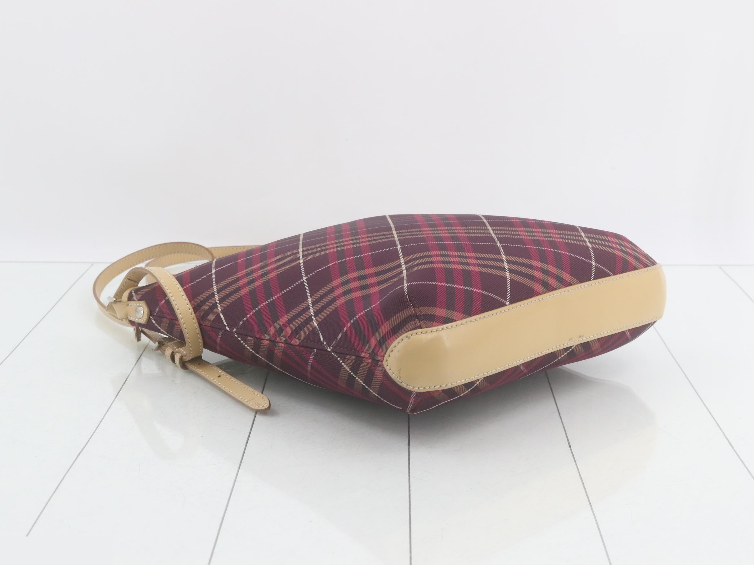 Crossbody shoulder bag, Nova Check pattern, Bordeaux, W29 H31 D4 — view 5