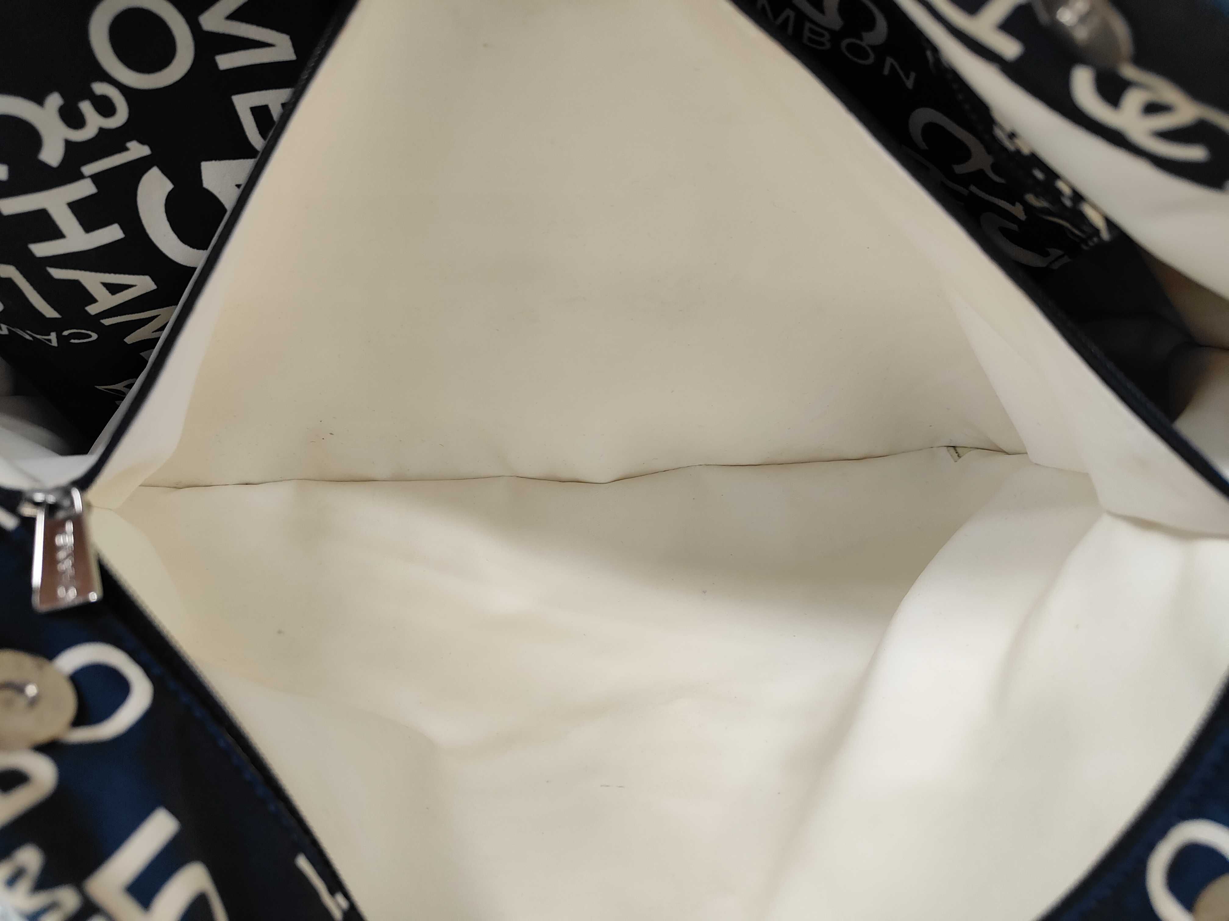 tote bag with pouch — view 11