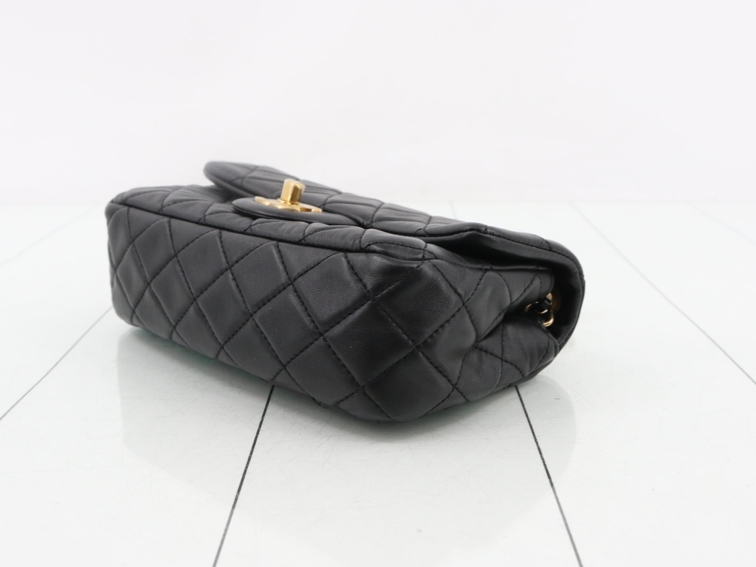 Matelassé Lambskin Turnlock Chain Shoulder Bag — view 6