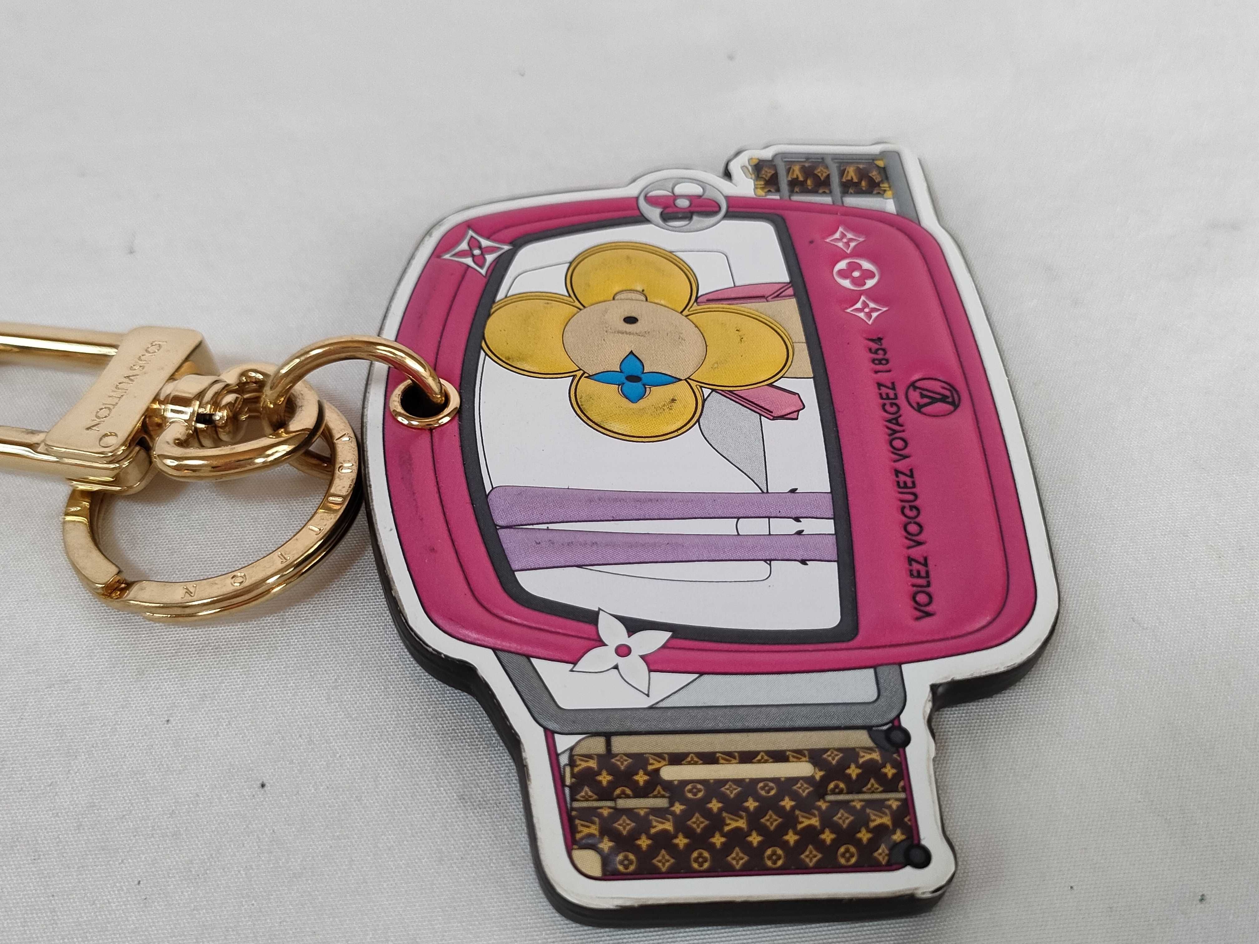 M68653 Vivienne Charm — view 12