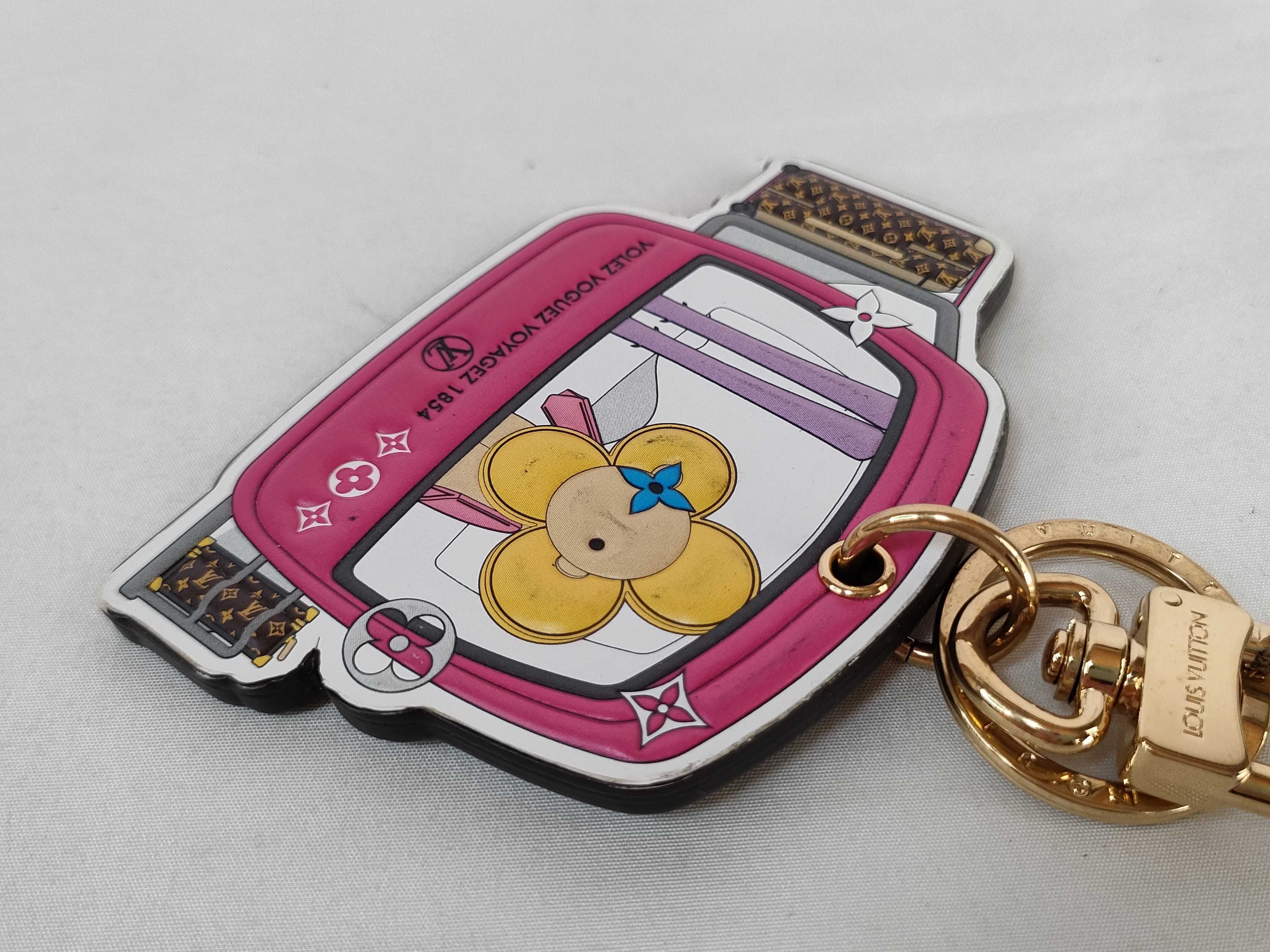 M68653 Vivienne Charm — view 15
