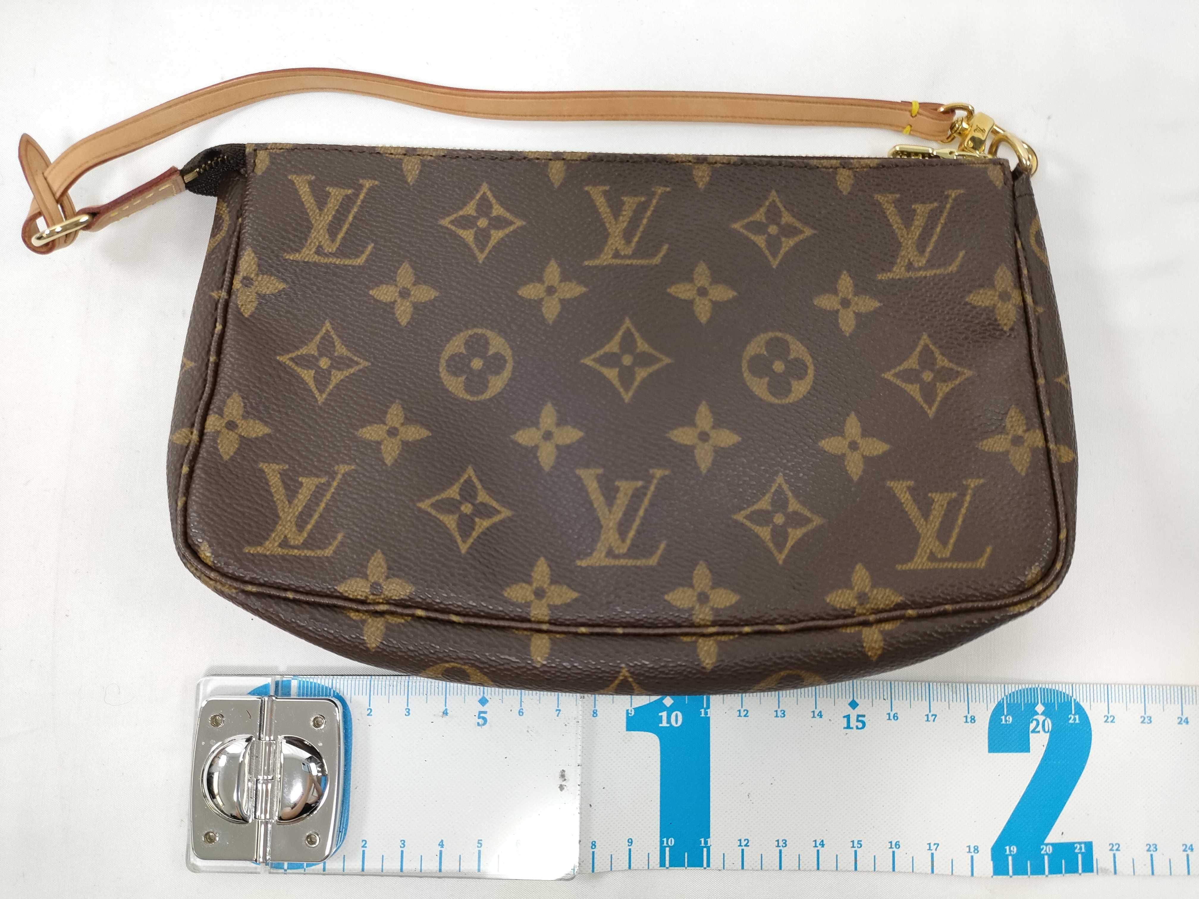 Monogram Accessoires Pouch — view 2