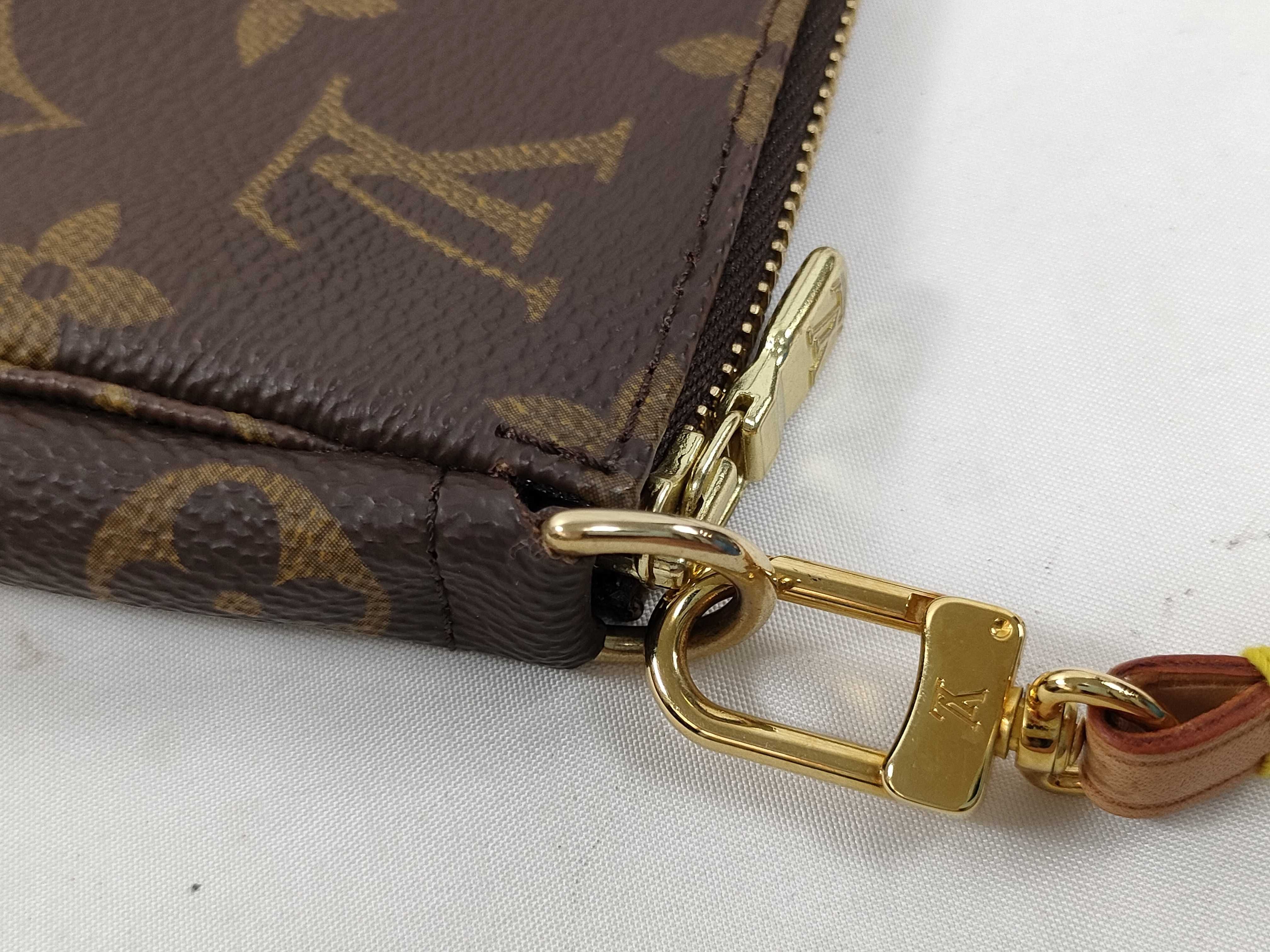 Monogram Accessoires Pouch — view 5