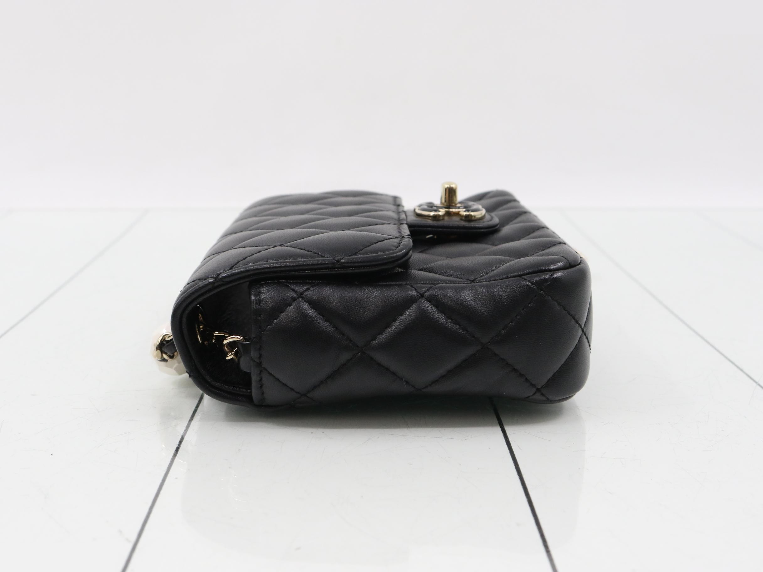 Matelassé Chain Shoulder Bag — view 4