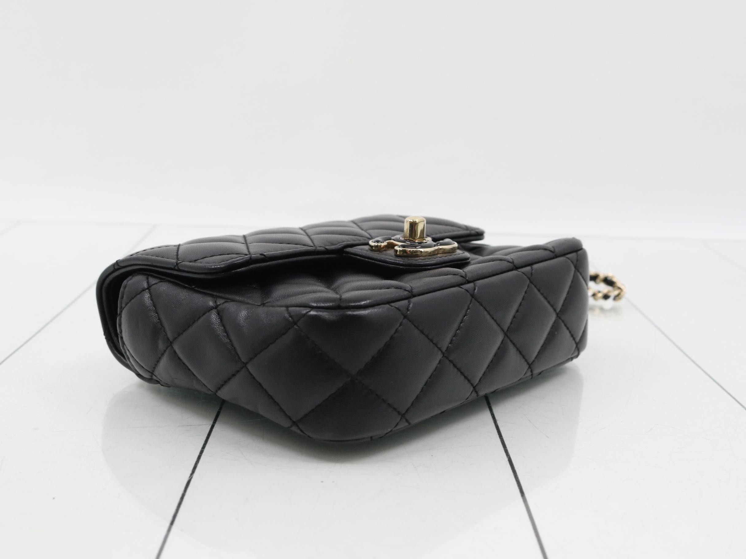 Matelassé Chain Shoulder Bag — view 5